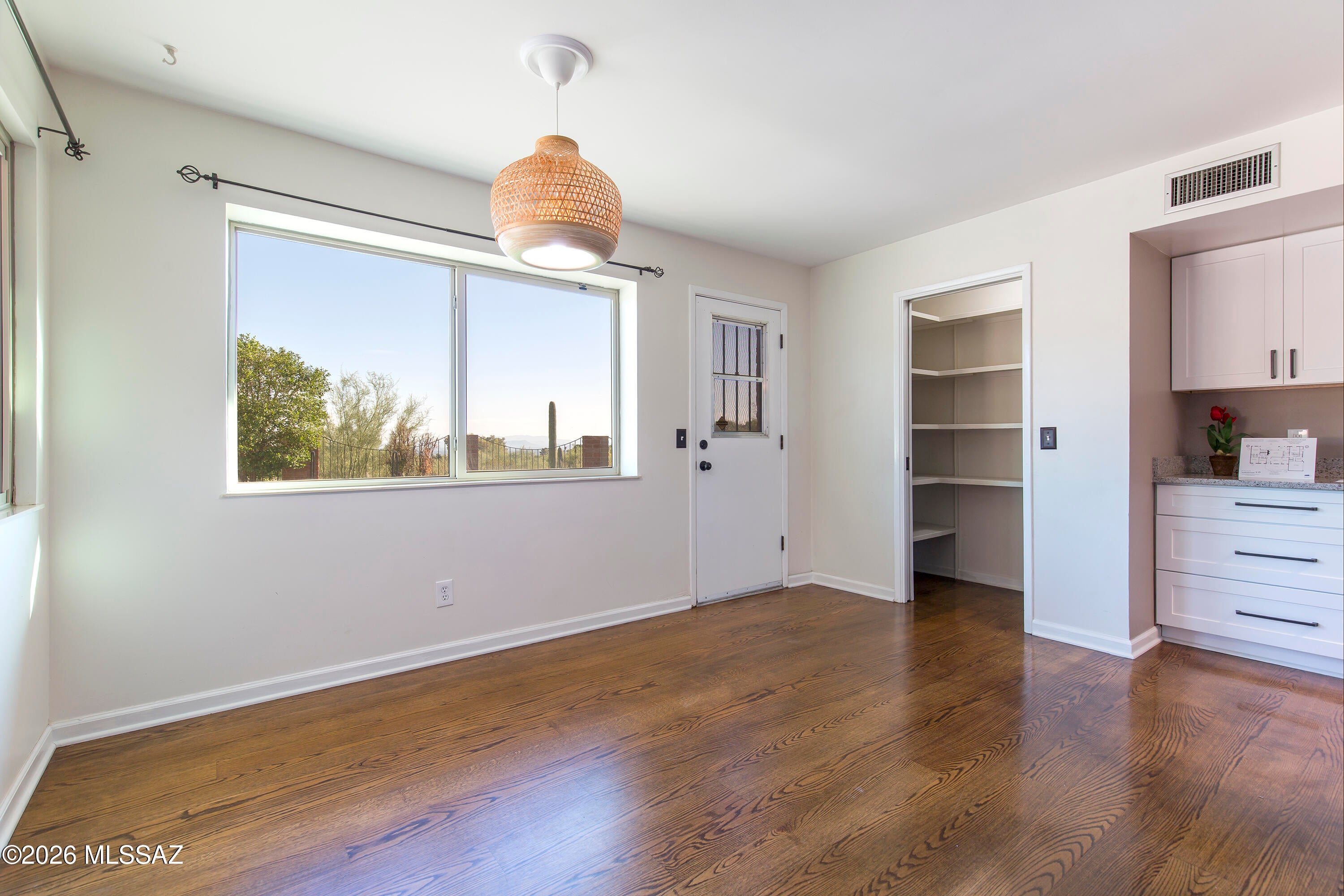 Skyline Bel Air Estates (299-333 & 347-357) - Residential