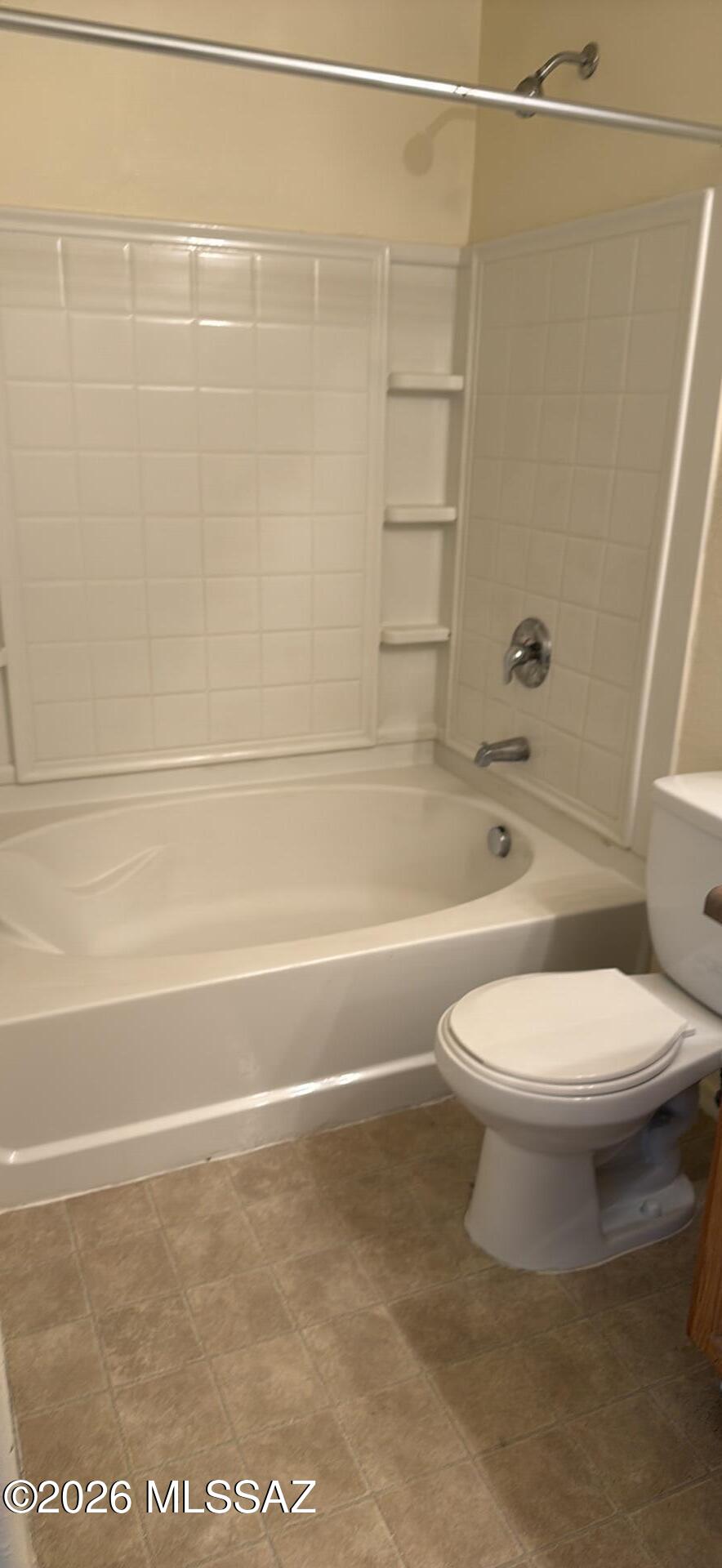 La Cholla - Residential Lease