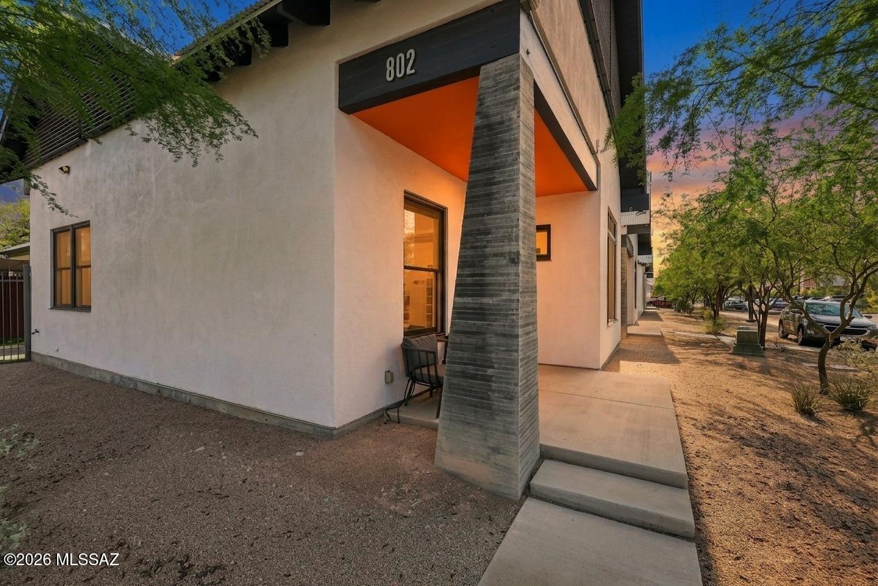 18th Street Bungalows - Residential