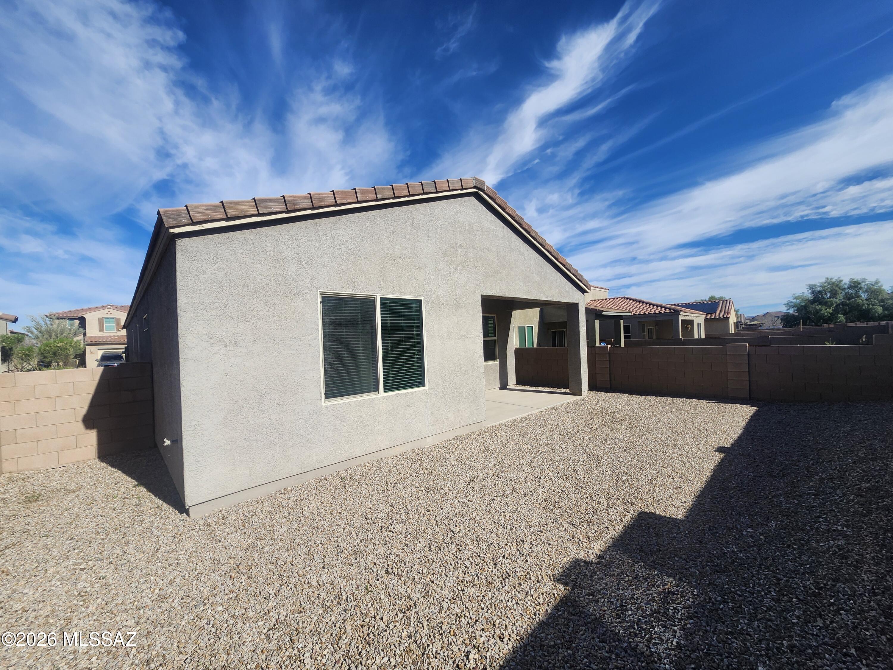 La Estancia De Tucson (411-664) - Residential Lease