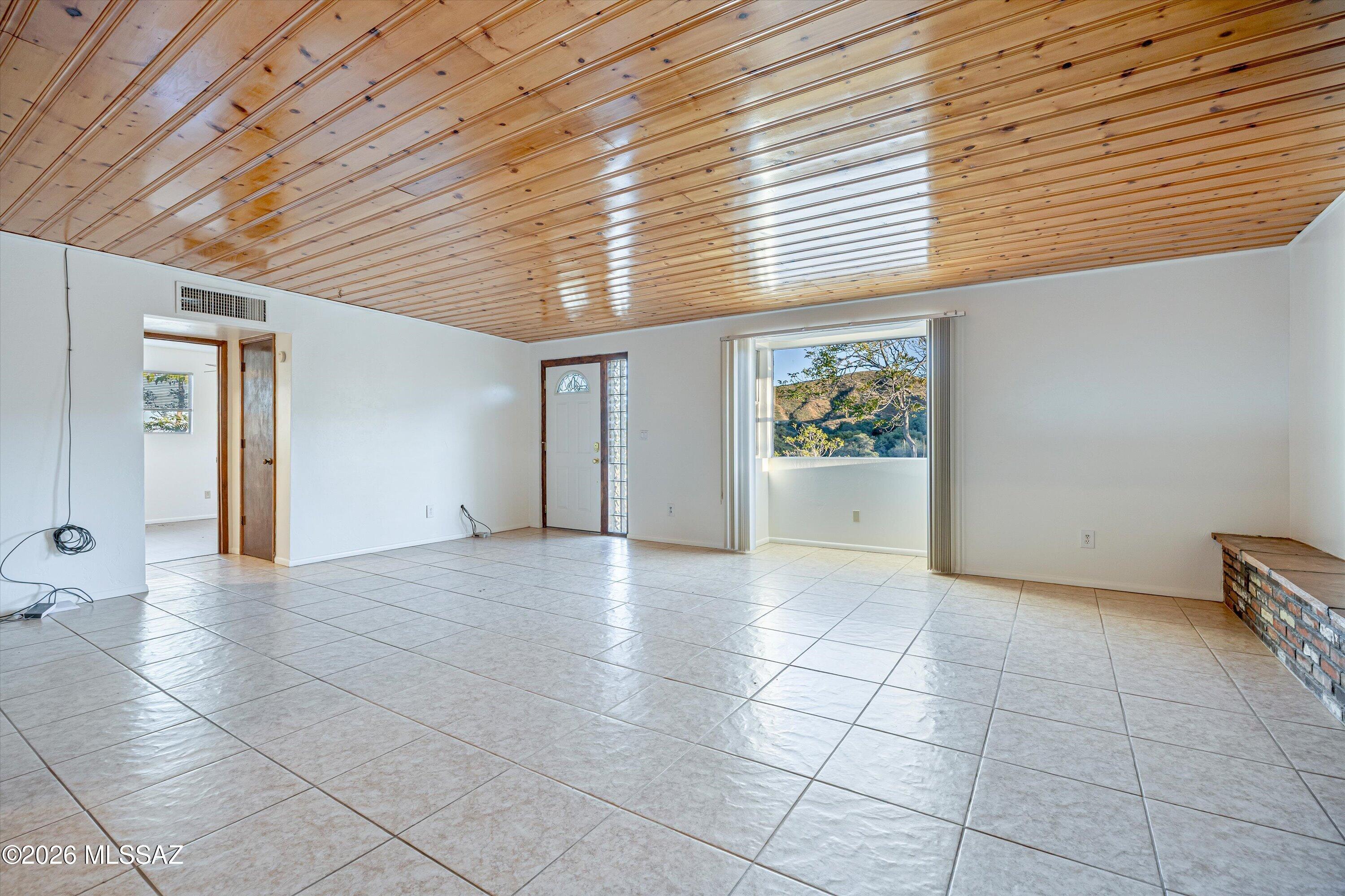 Holycross Canyon - Residential