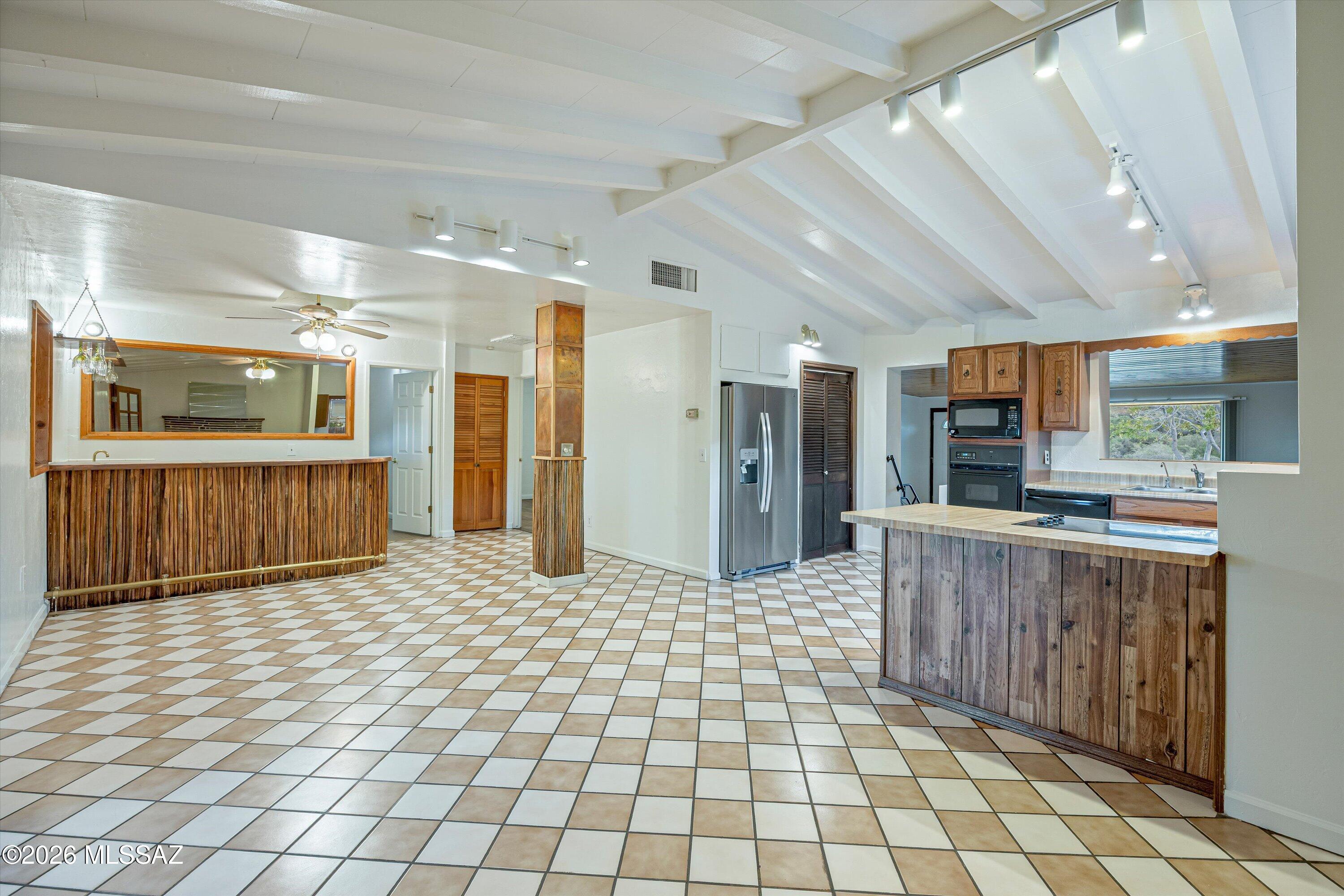 Holycross Canyon - Residential