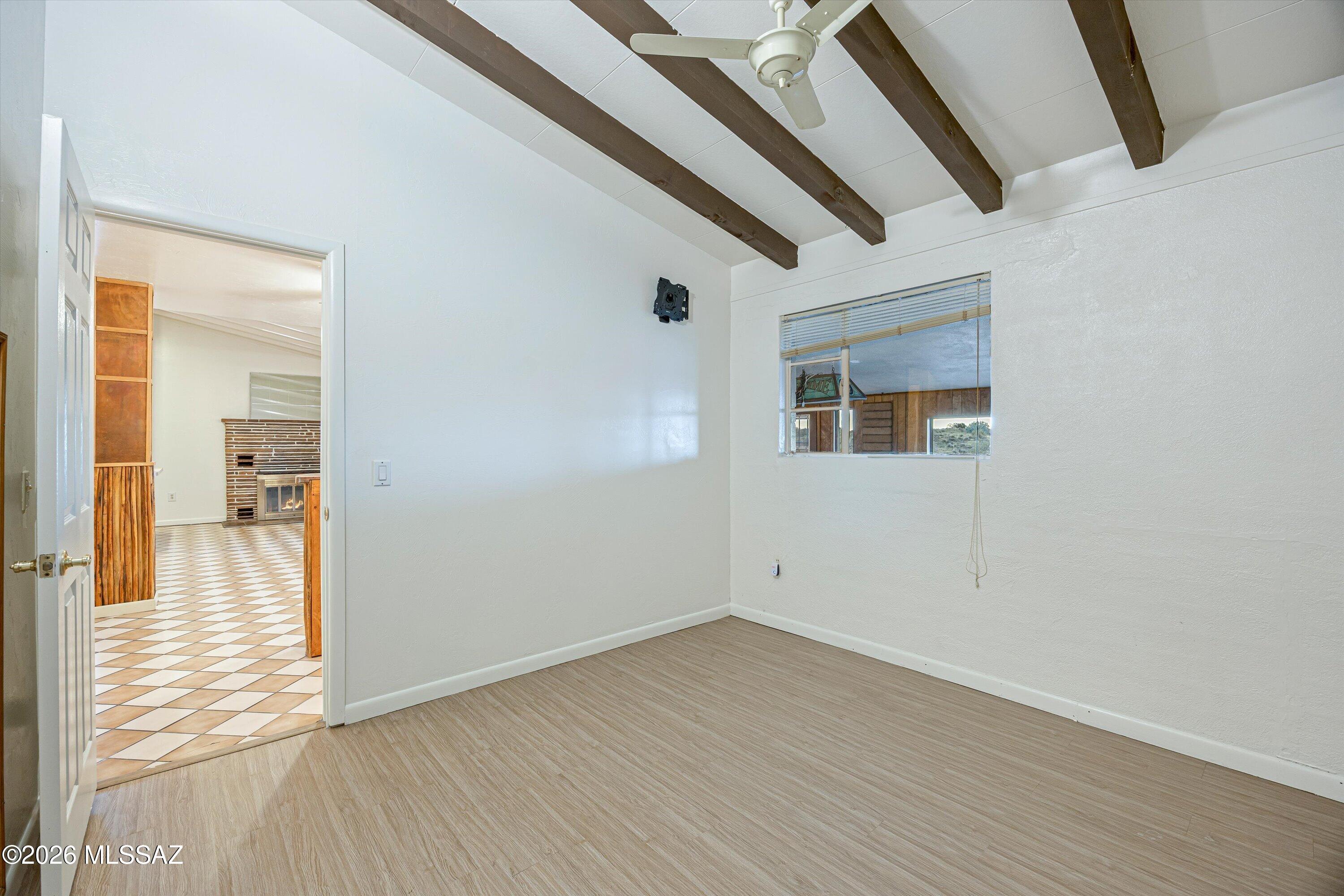 Holycross Canyon - Residential