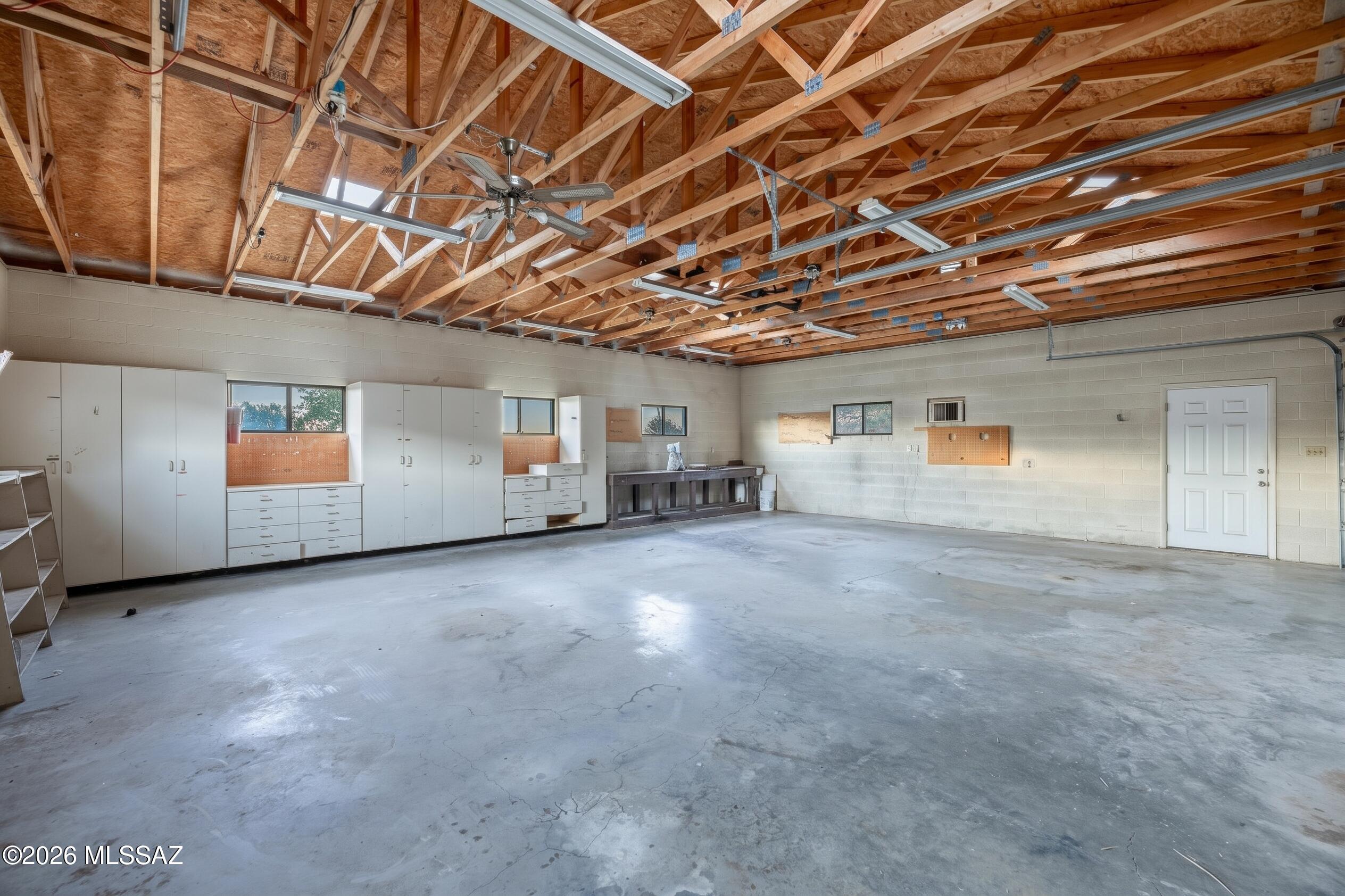 Holycross Canyon - Residential