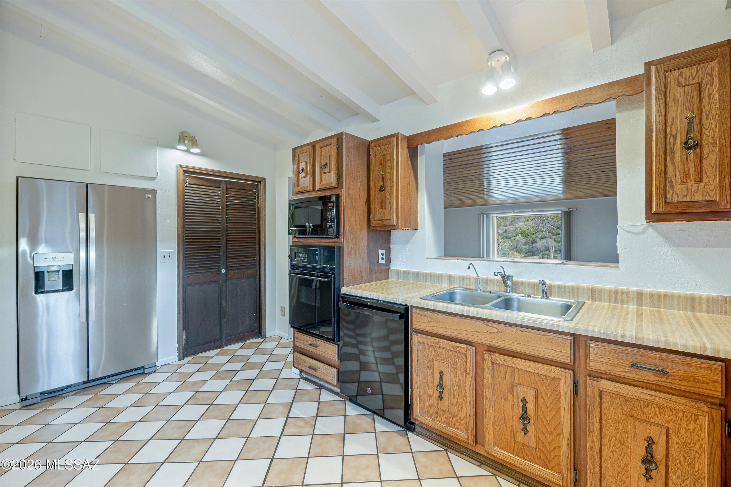 Holycross Canyon - Residential