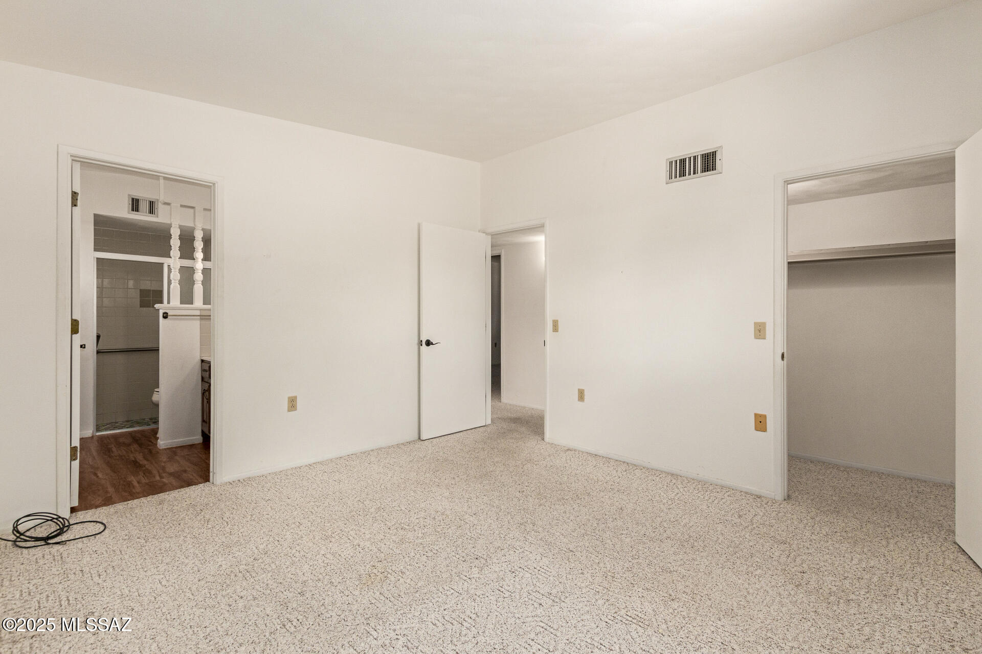 New Tucson Unit NO. 4 (1-203) - Residential