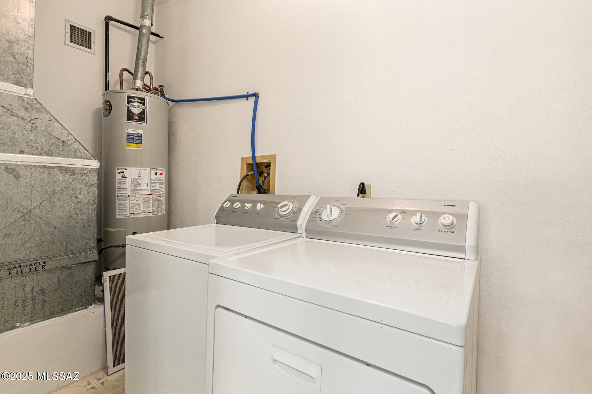 New Tucson Unit NO. 4 (1-203) - Residential