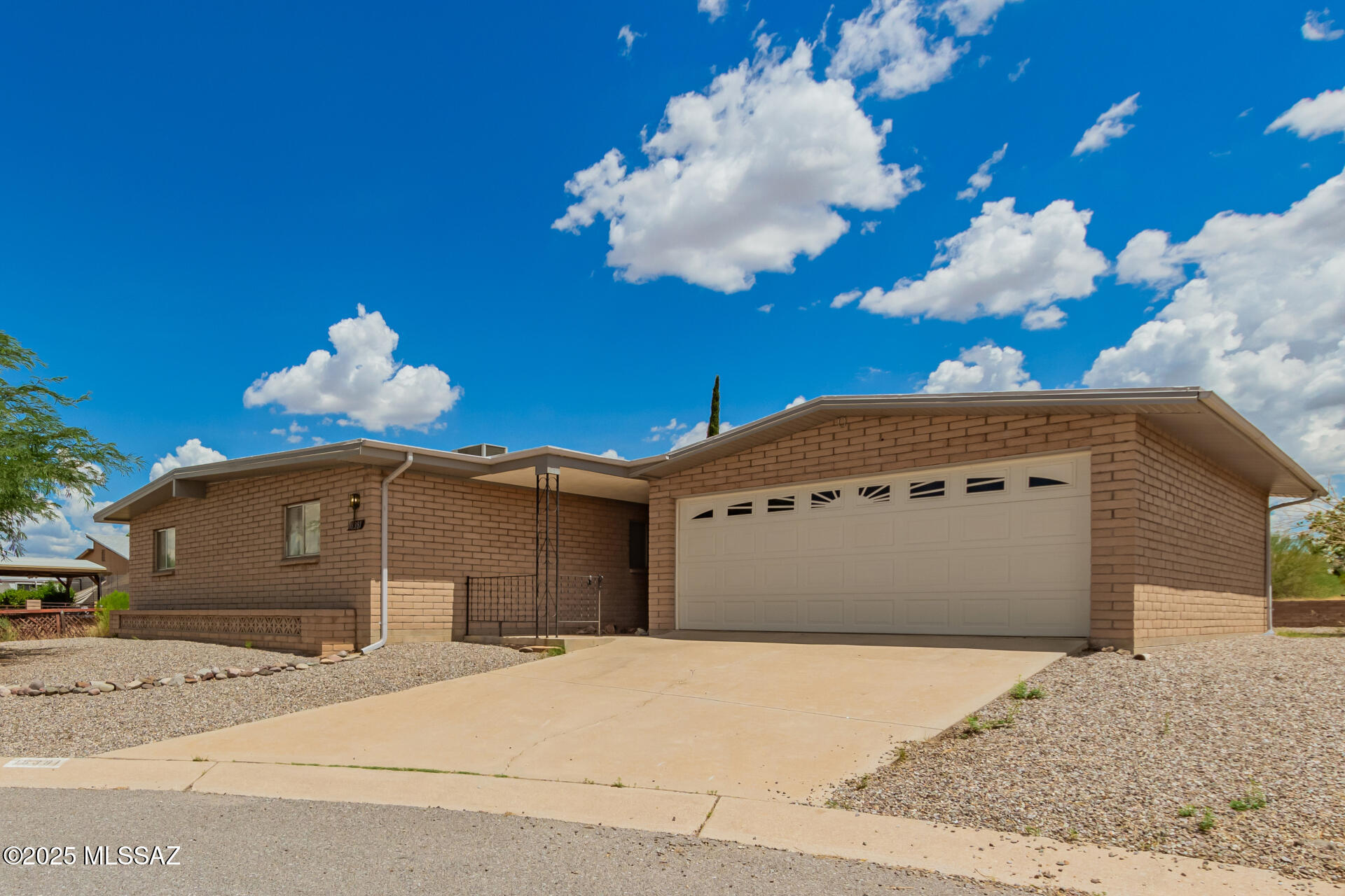 New Tucson Unit NO. 4 (1-203) - Residential