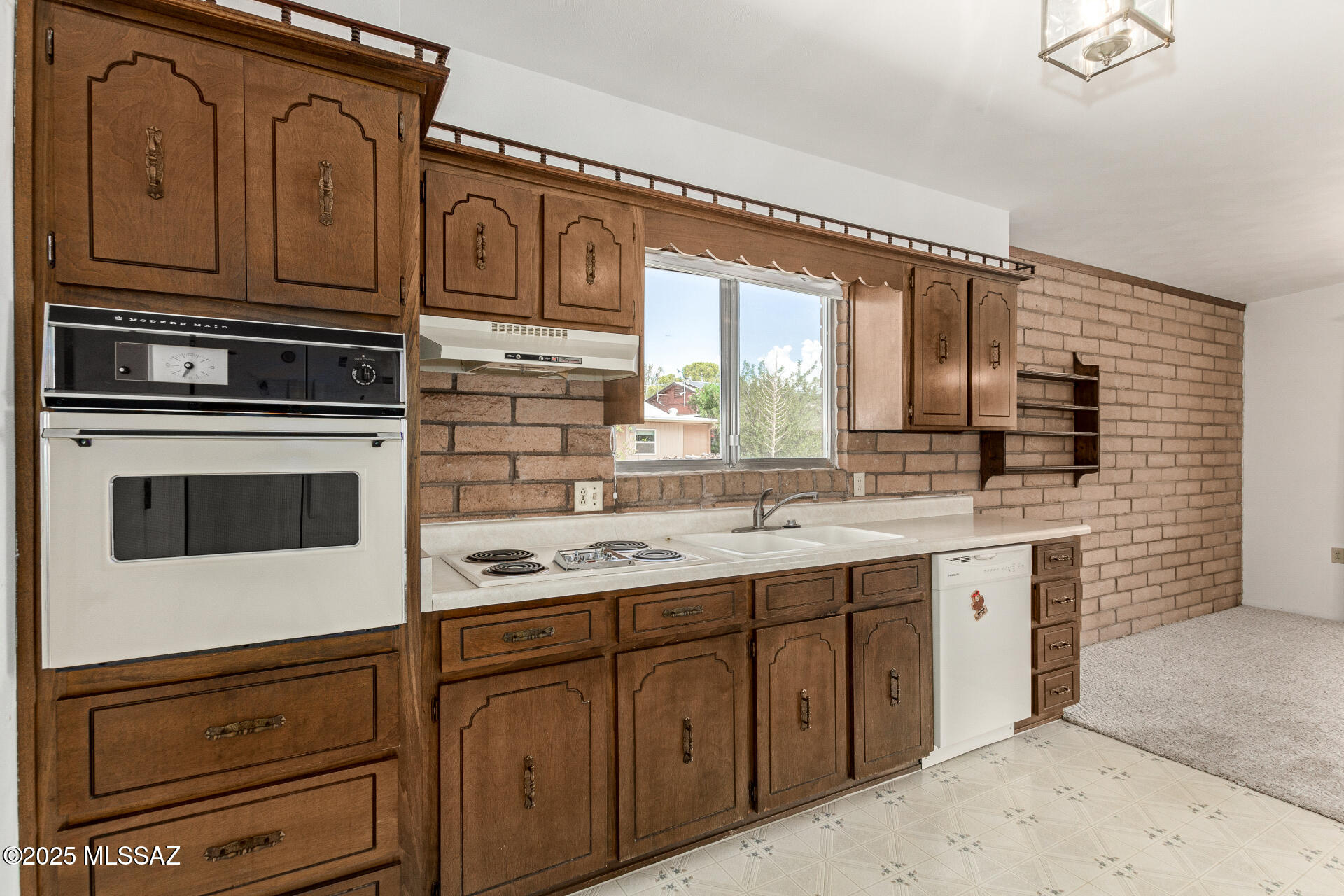 New Tucson Unit NO. 4 (1-203) - Residential
