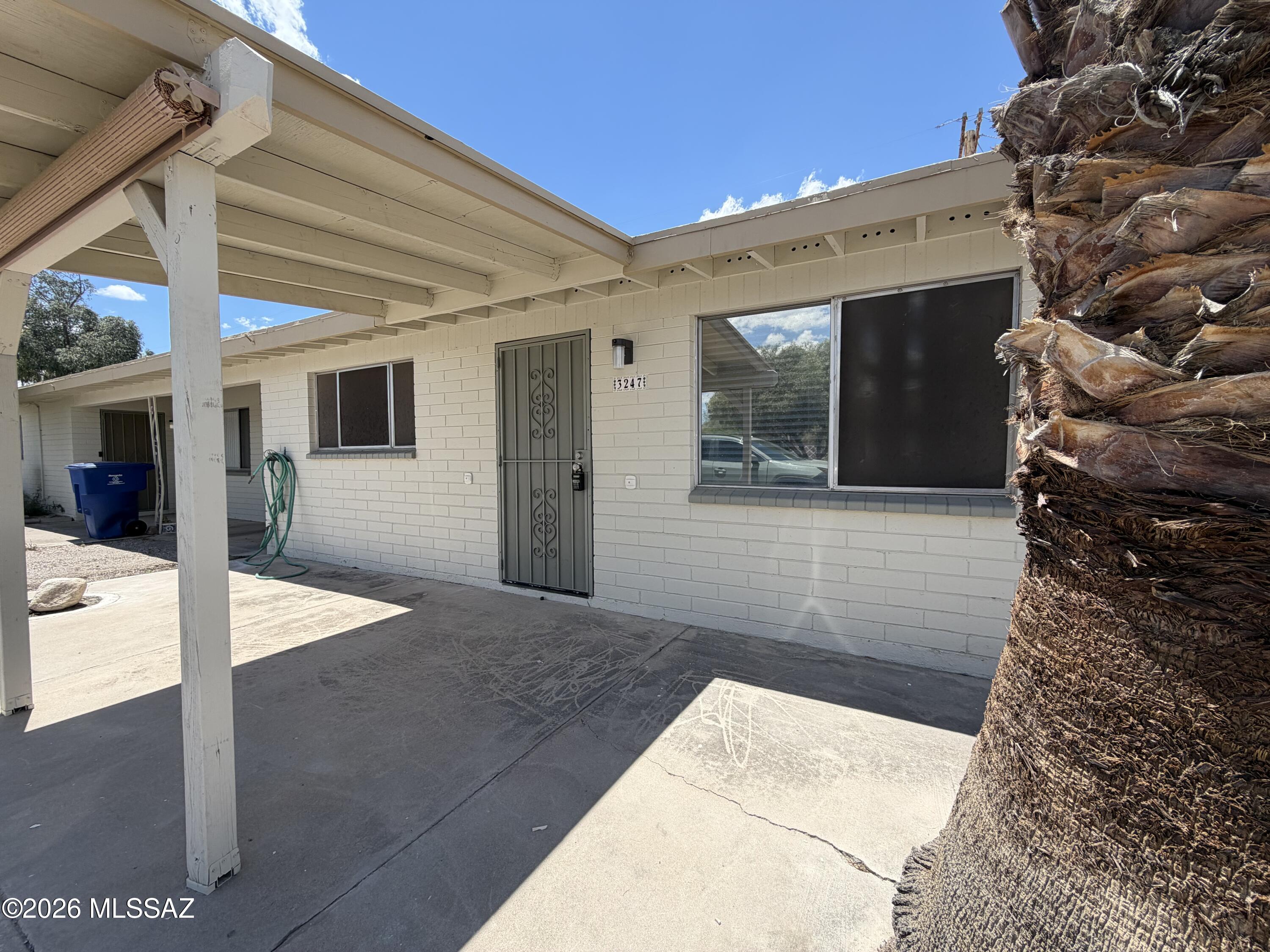 3P WITH FILTER
AVAILABLE NOW!
** All Atlas Real Estate residents are enrolled in the Resident Benefits Package (RBP) at a monthly rate of $34.99/month with a one-time utility set-up fee of $30. RBP includes HVAC air filter delivery (for applicable properties), utility concierge service making utility connection a breeze during your move-in, our best-in-class resident rewards program, and much more! More details upon application. ** Renters Insurance Required**
Pet Policy: (Pet screening application required) Pets accepted! $300 one time pet fee (per pet) is due at the time of move in. As low as $35 monthly pet rent (per pet).