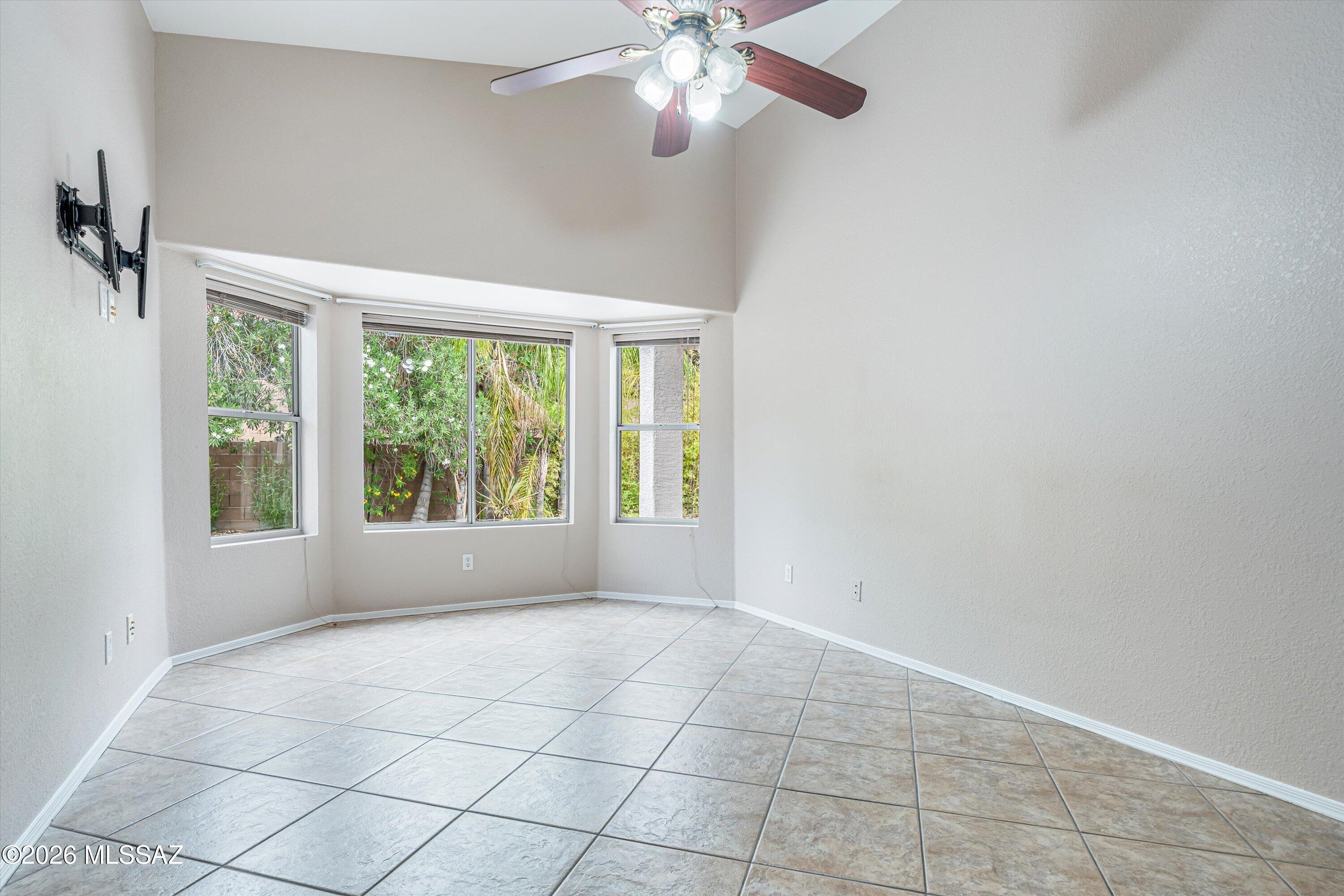 Encanto Canyon (1-85) - Residential