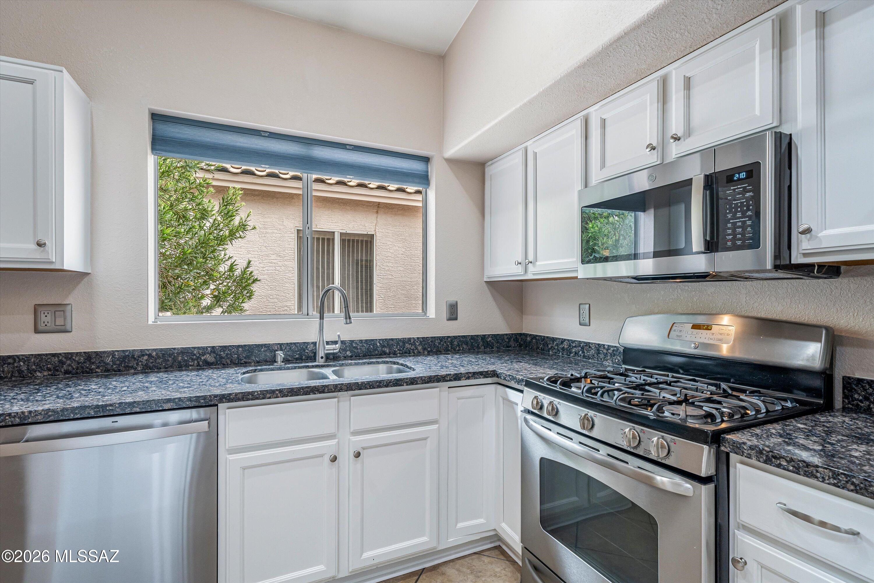 Encanto Canyon (1-85) - Residential