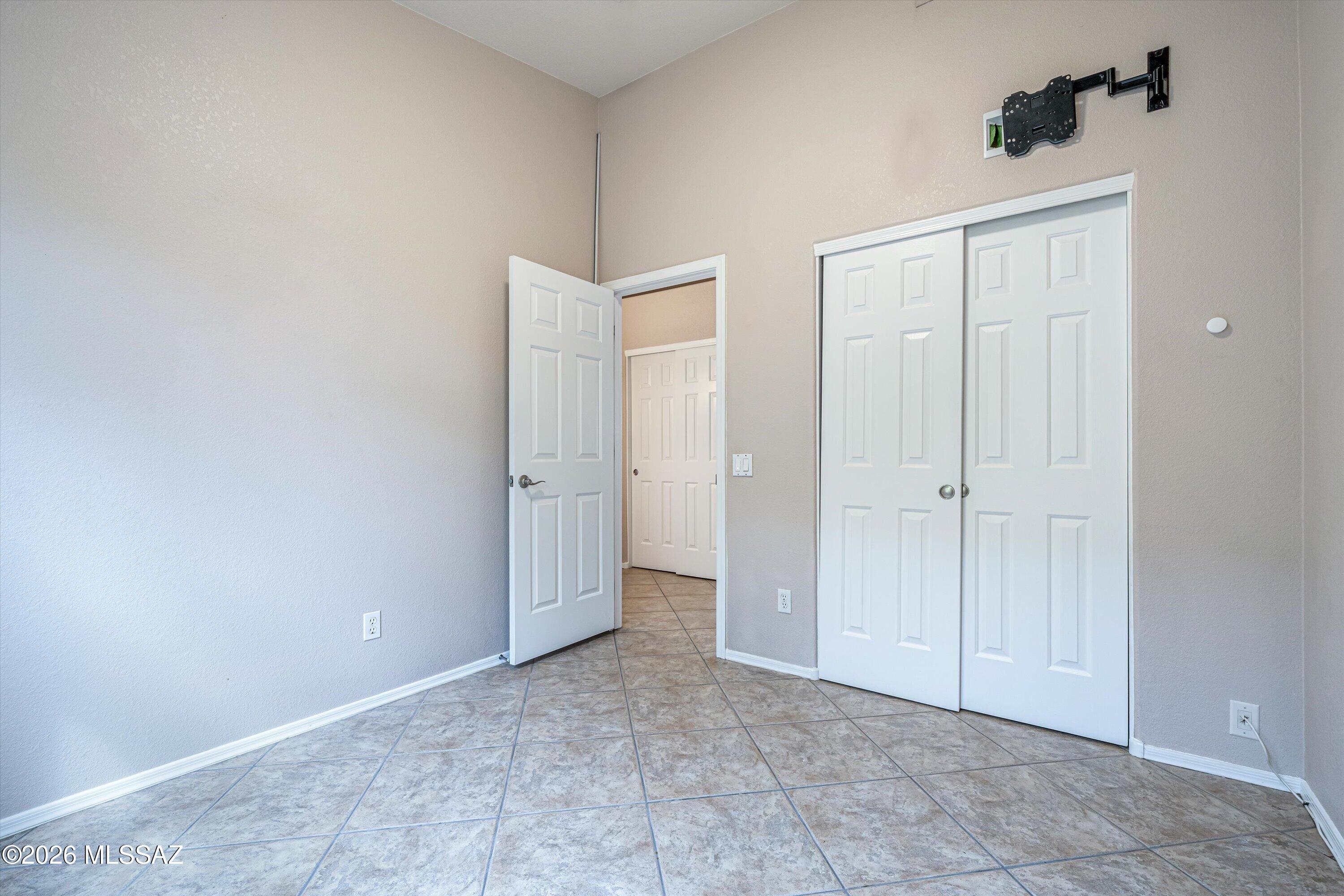 Encanto Canyon (1-85) - Residential