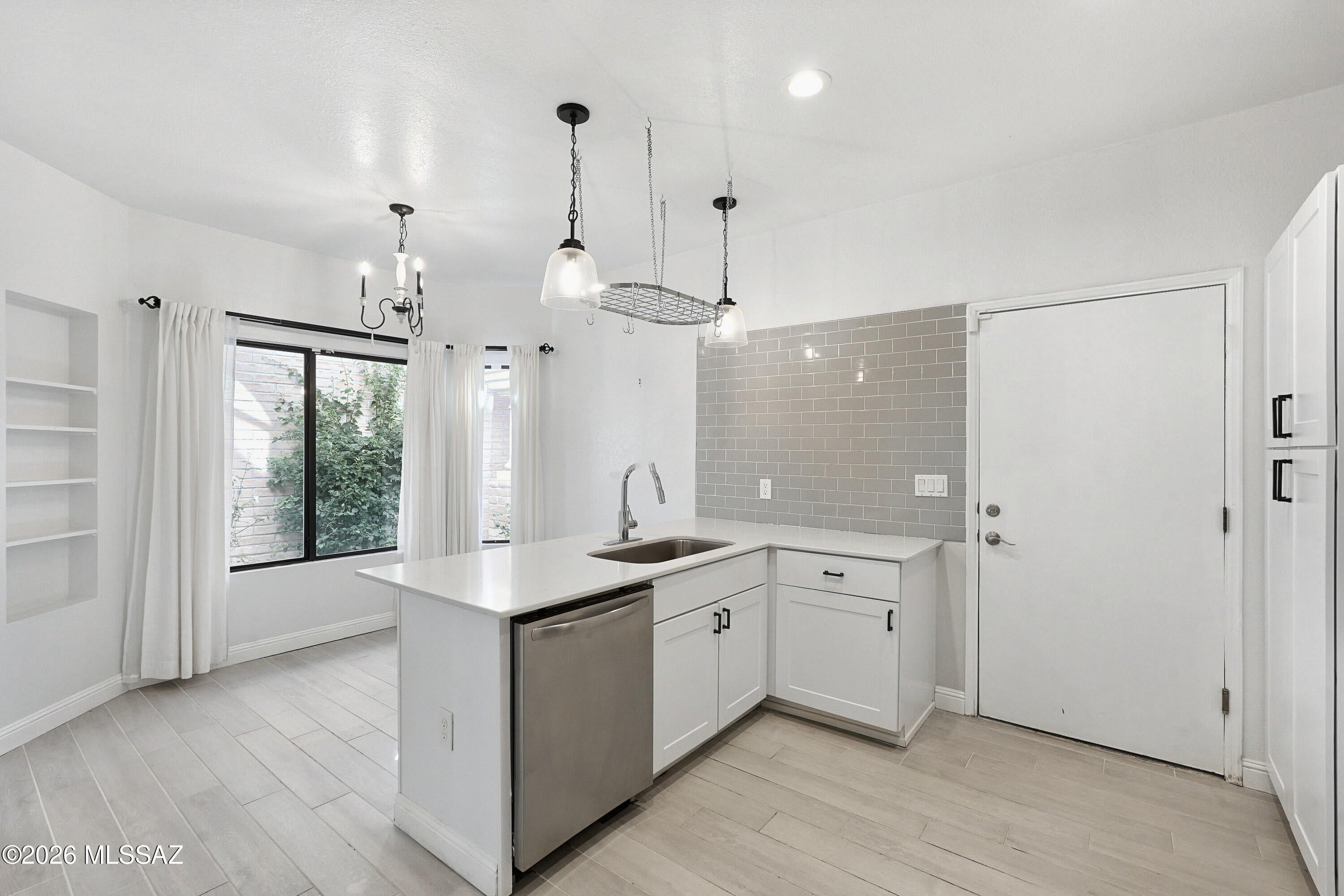 Chapala (Townhouses) - Residential