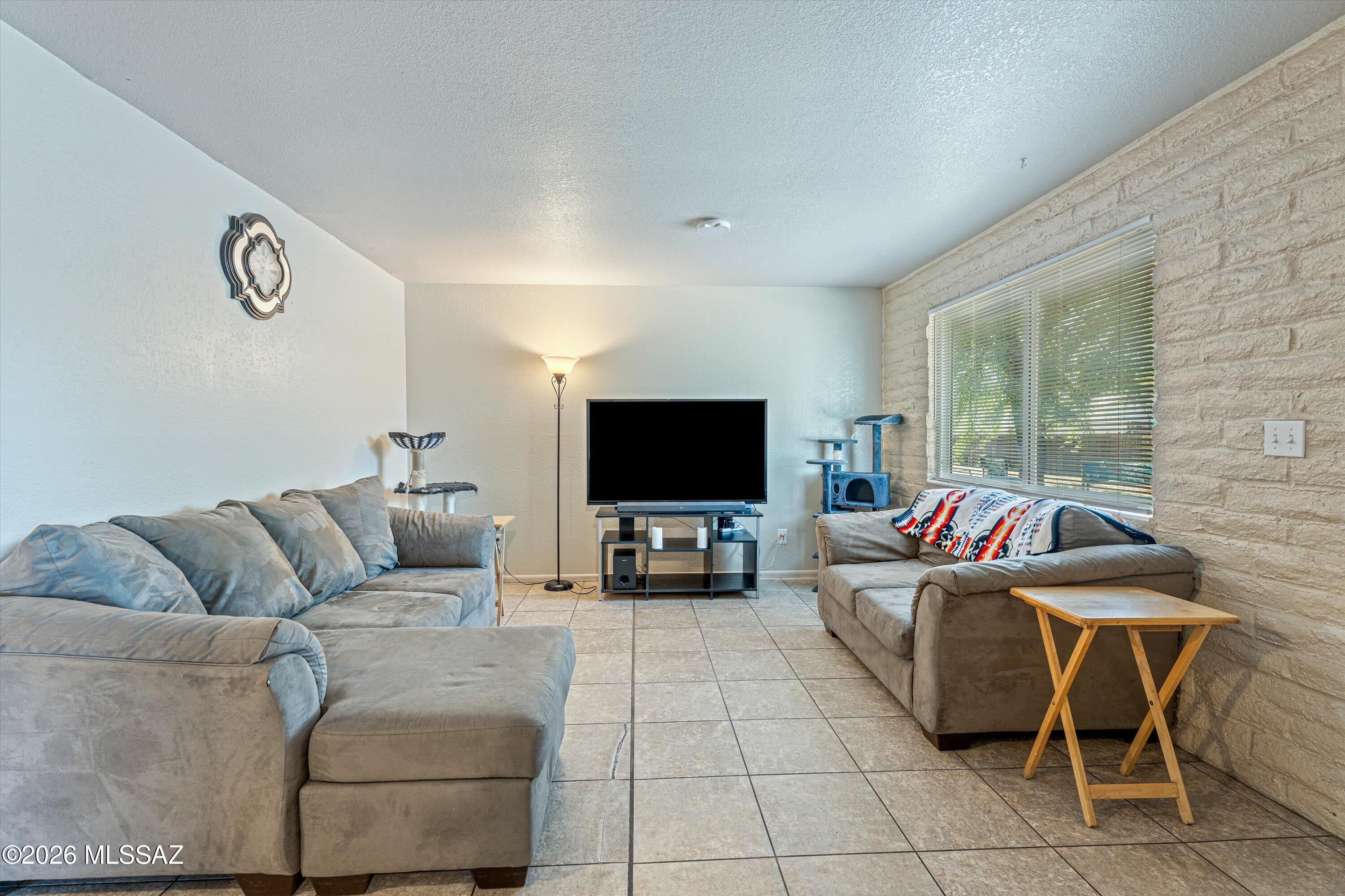 Catalina Farms - Residential Income