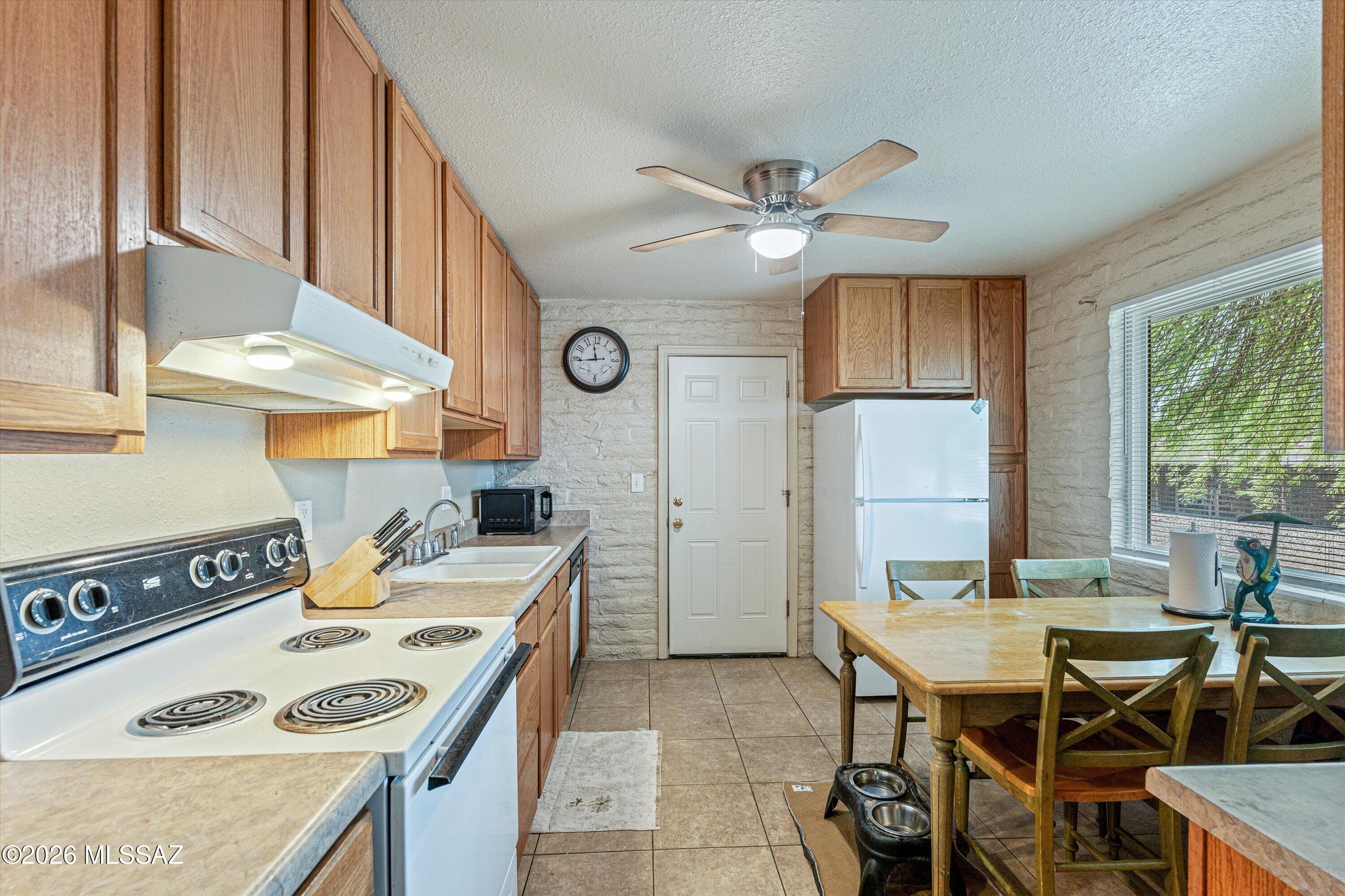 Catalina Farms - Residential Income