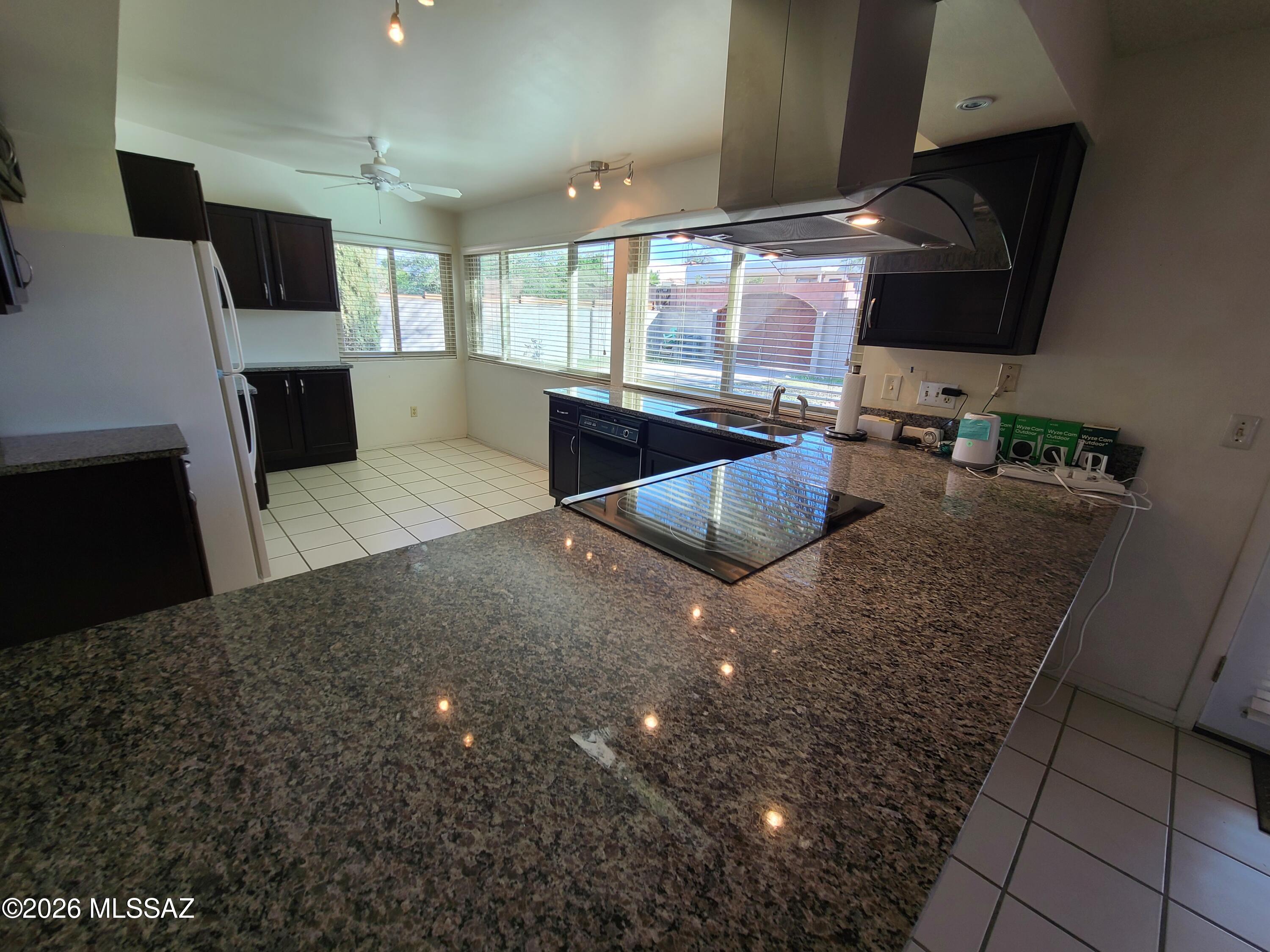 Broadway East (254-390) - Residential