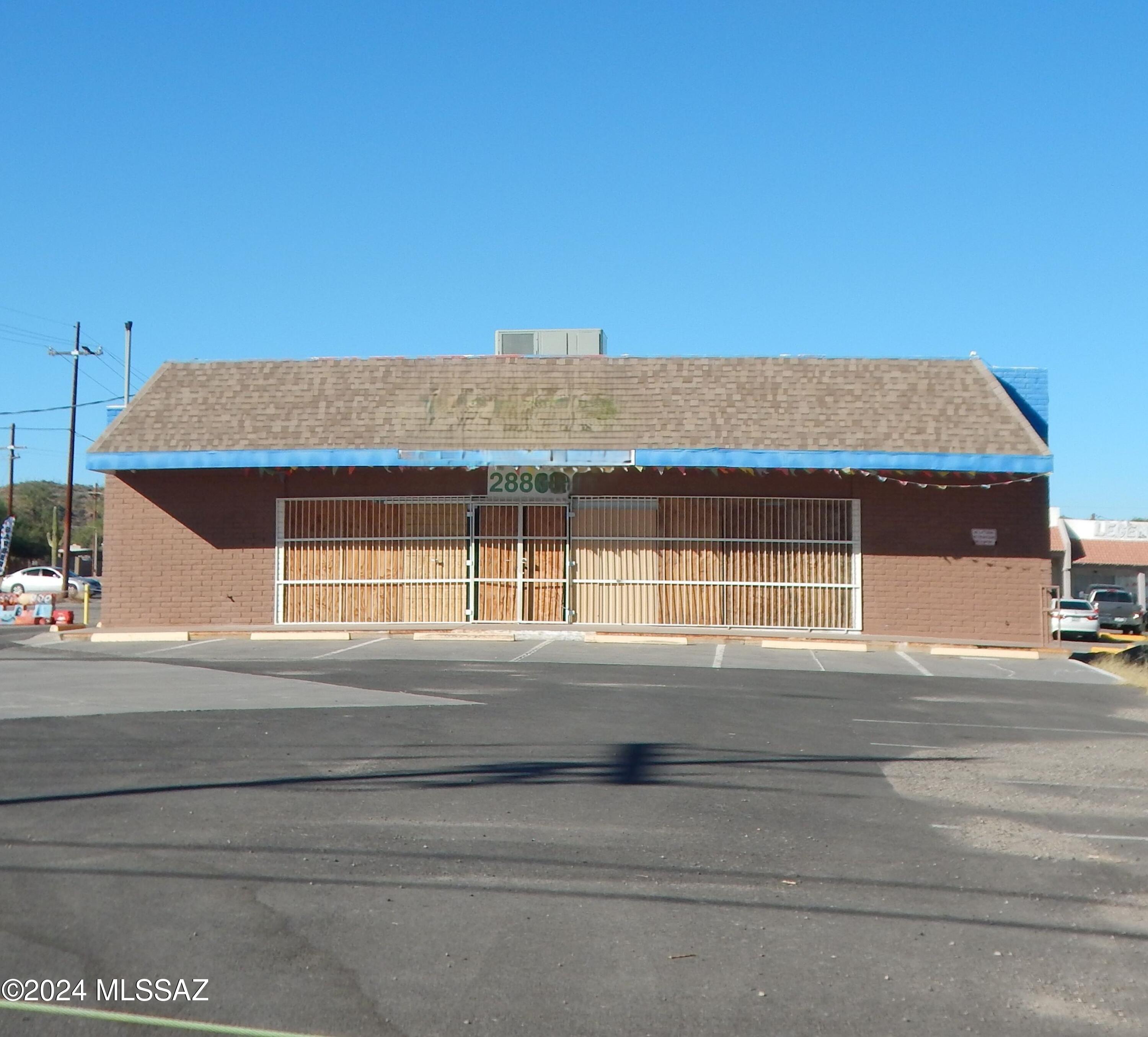 For LEASE: Prime Corner Lot Commercial Property
Location: NE Corner of Cardinal and Drexel
Size: 2400 SF on .34 AC
Zoning: CB-1
This open floorplan features large picture windows, Brightening the space with natural light. With ample parking available, this property offers numerous possibilities for various businesses.
Key Features:
•	Bright and spacious layout
•	High visibility location
•	Negotiable lease terms
This property is immediately available—don't miss out on this fantastic opportunity! Contact us today for more details or to schedule a viewing.