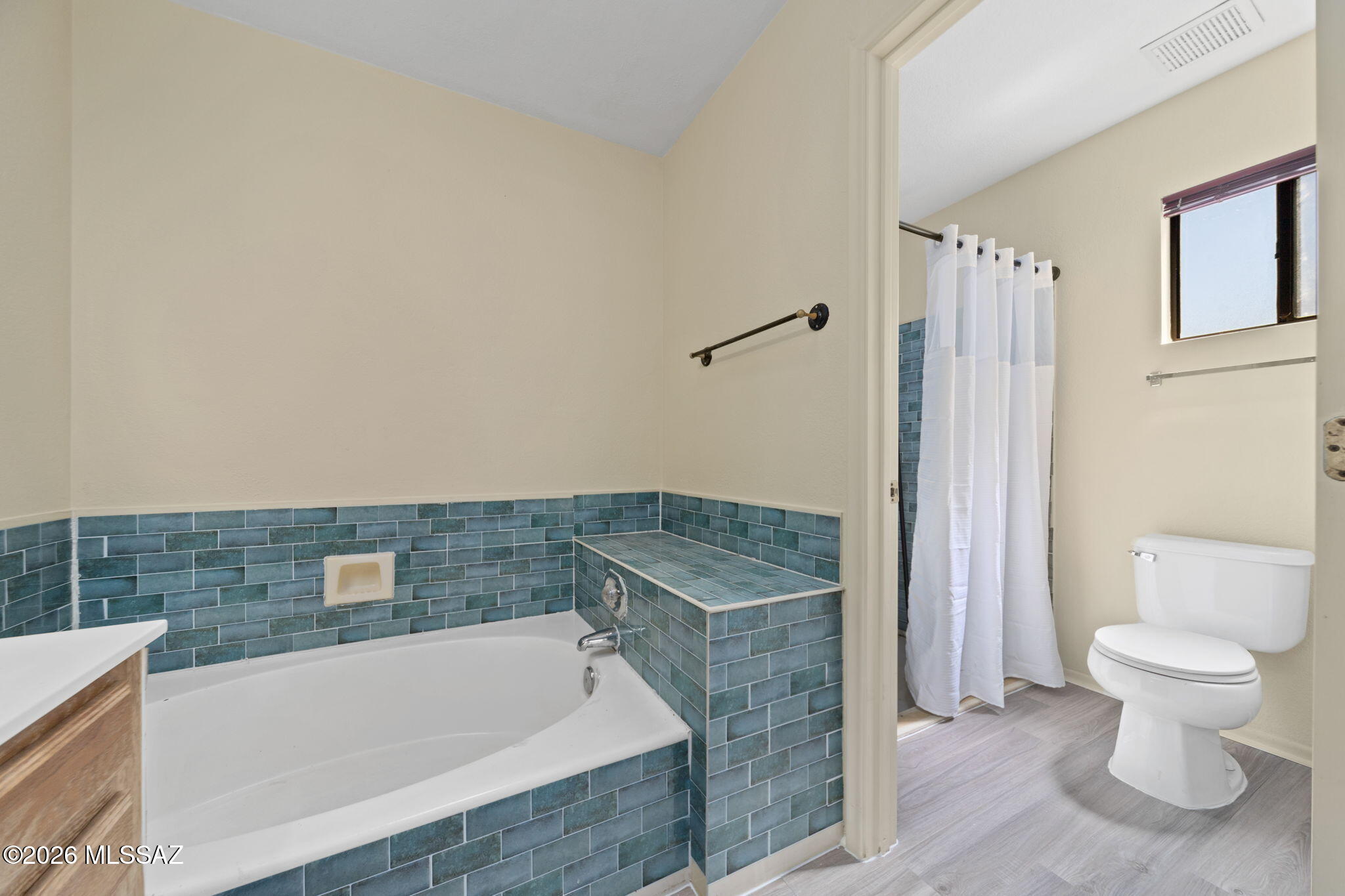 Rosewood Place (1-18) - Residential