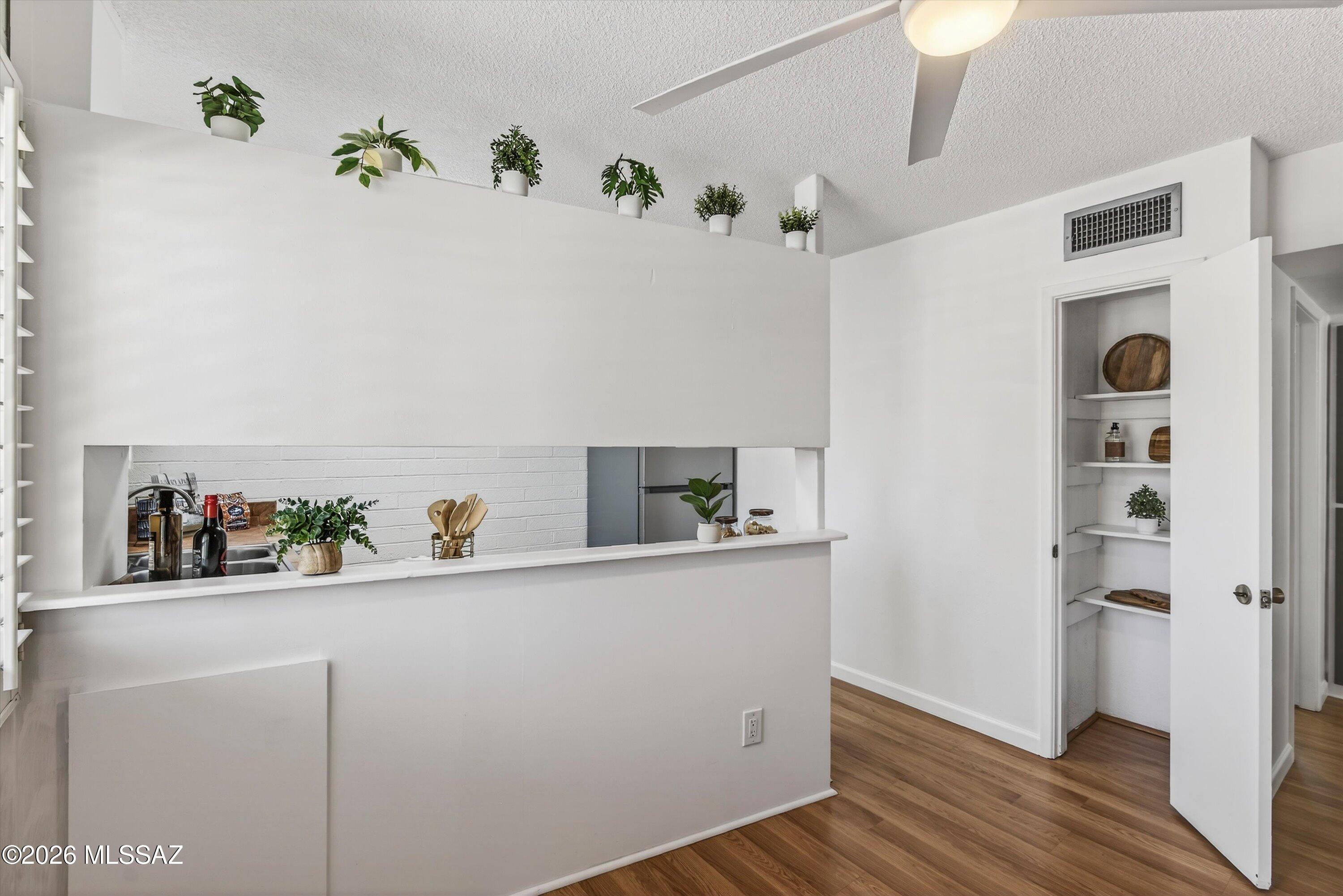 Oracle North Condominiums - Residential