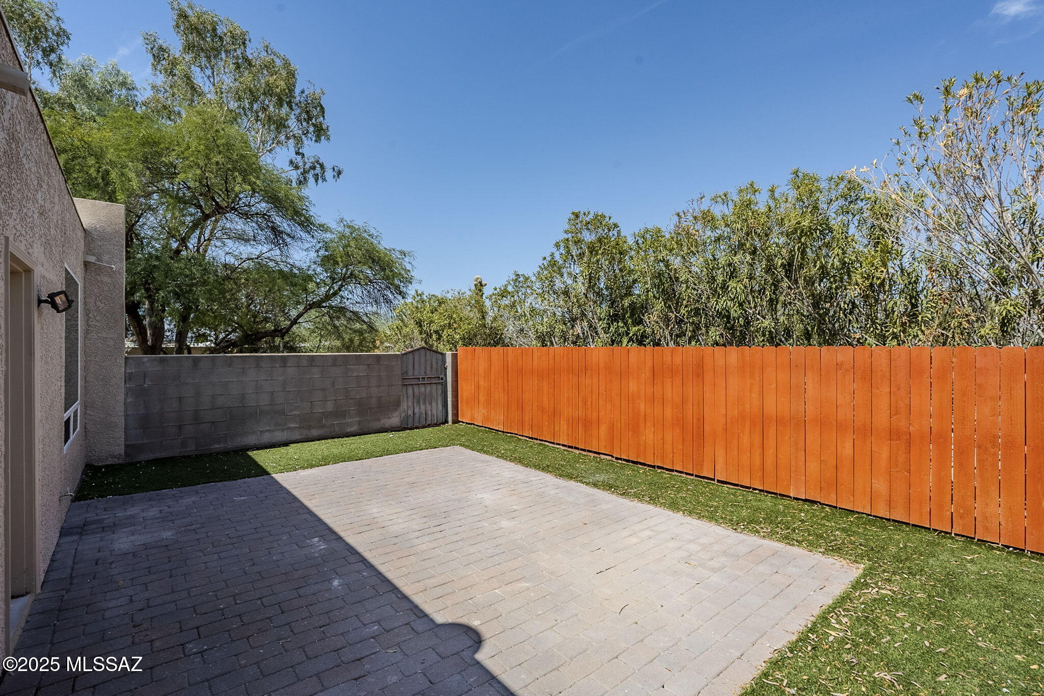 2601 E. Prince Rd. (1-20) - Residential