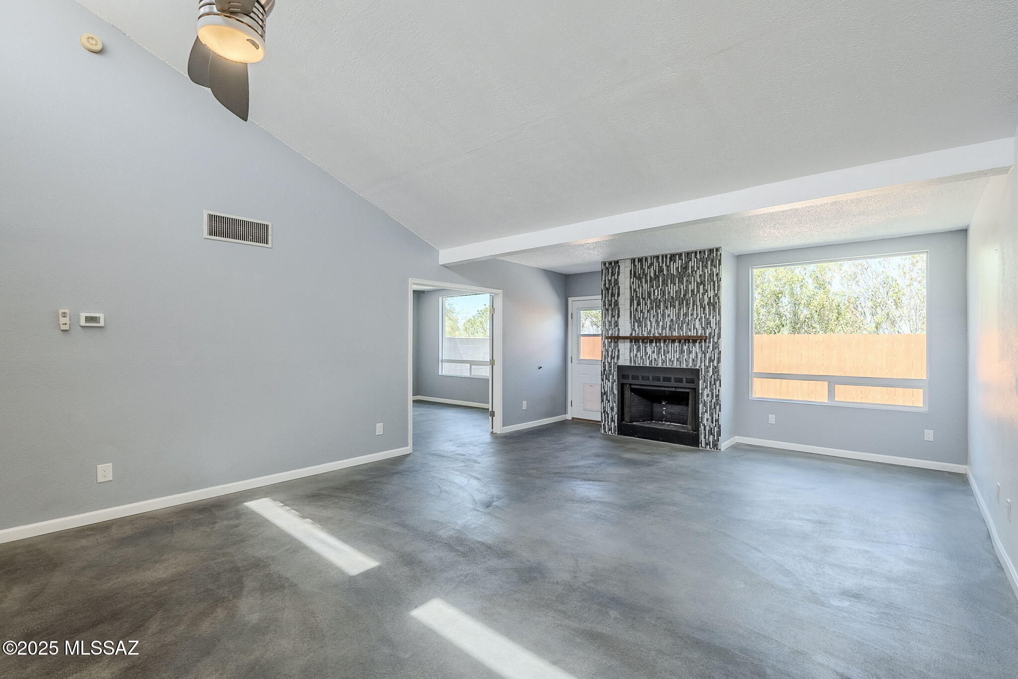 2601 E. Prince Rd. (1-20) - Residential