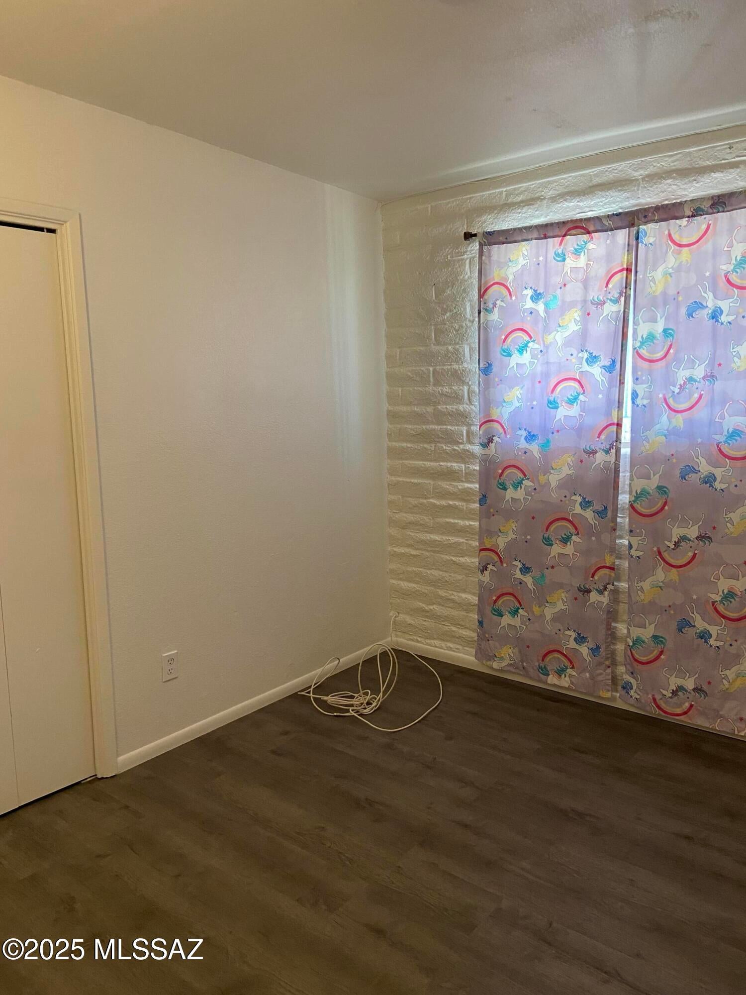Jamaican Estates (1-77) - Residential Lease