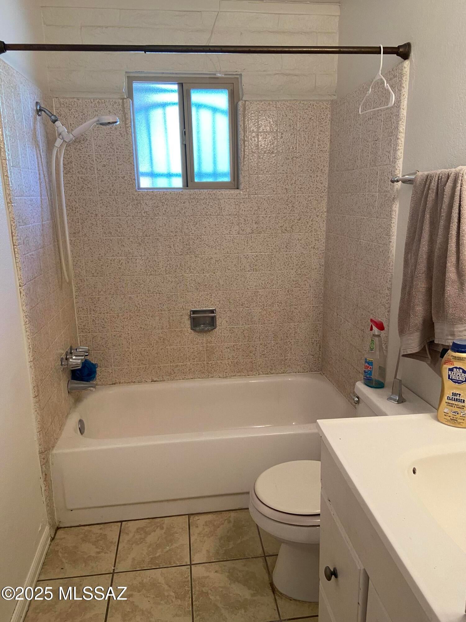 Jamaican Estates (1-77) - Residential Lease
