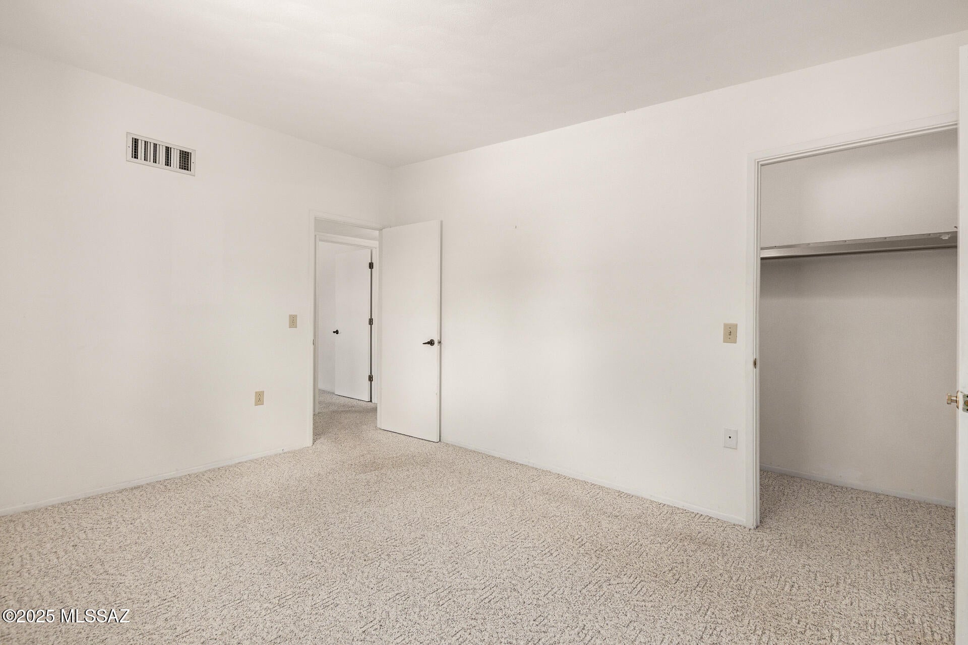 New Tucson Unit NO. 4 (1-203) - Residential