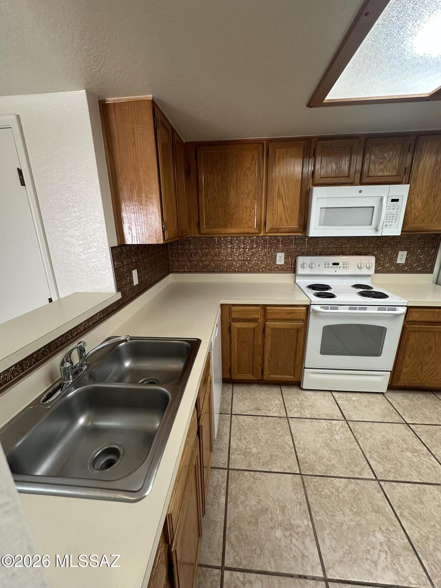 River Grove Condos. - Residential