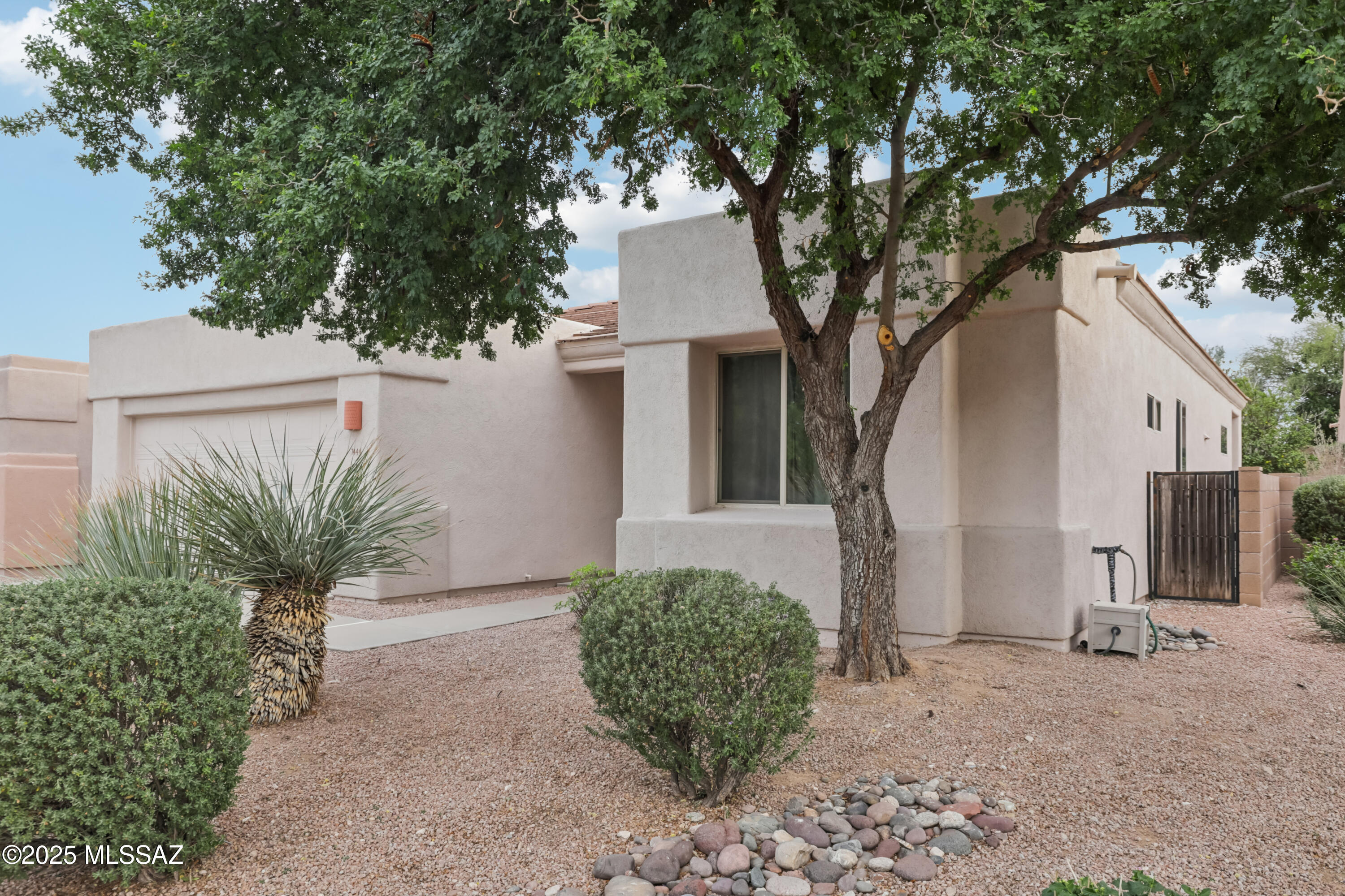 Rancho Esperero (1-343) - Residential