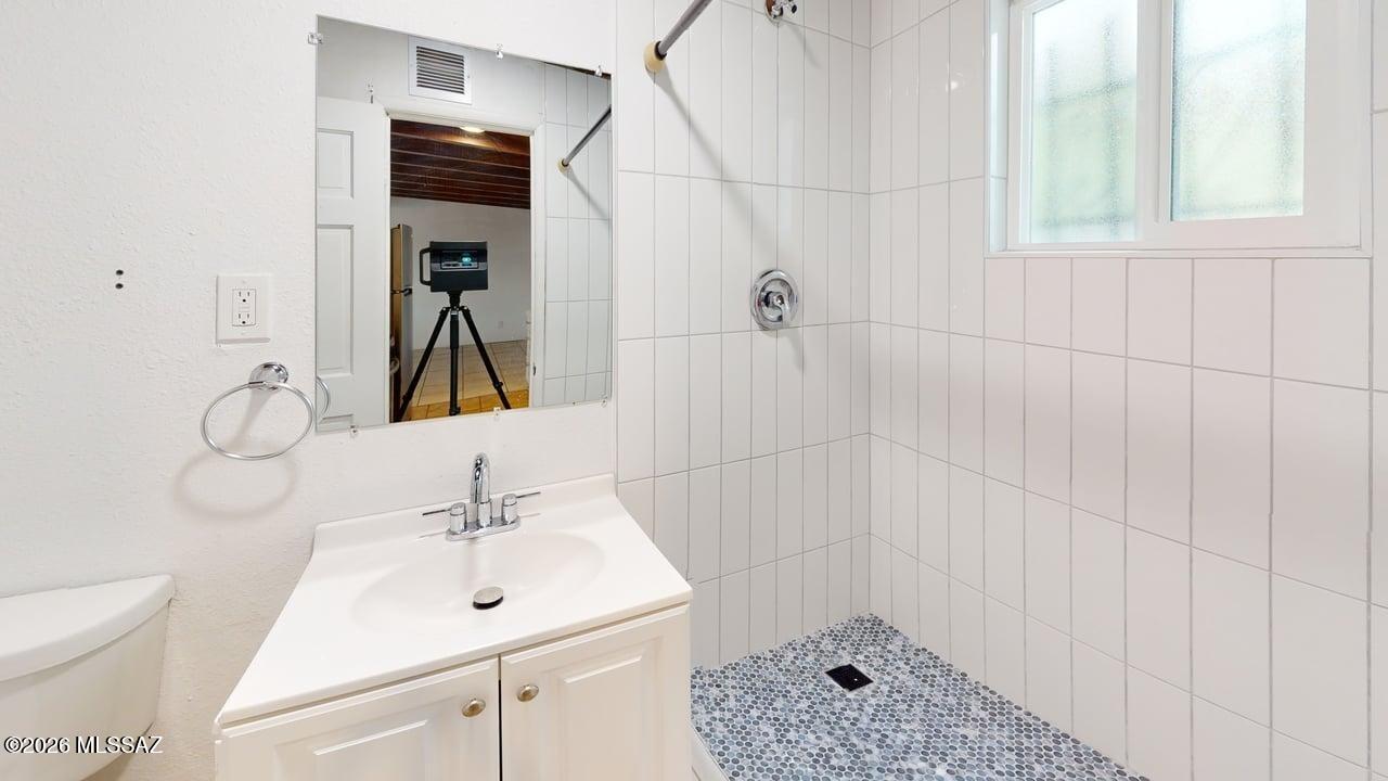 Unsubdivided - Residential Lease