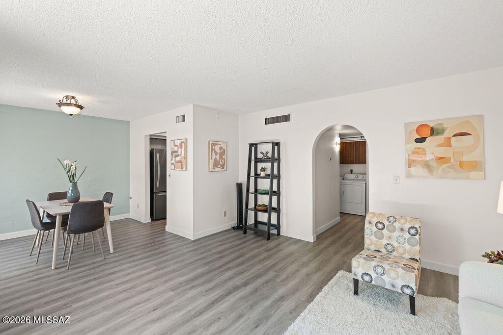 Tucson Prince Townhouses - Residential