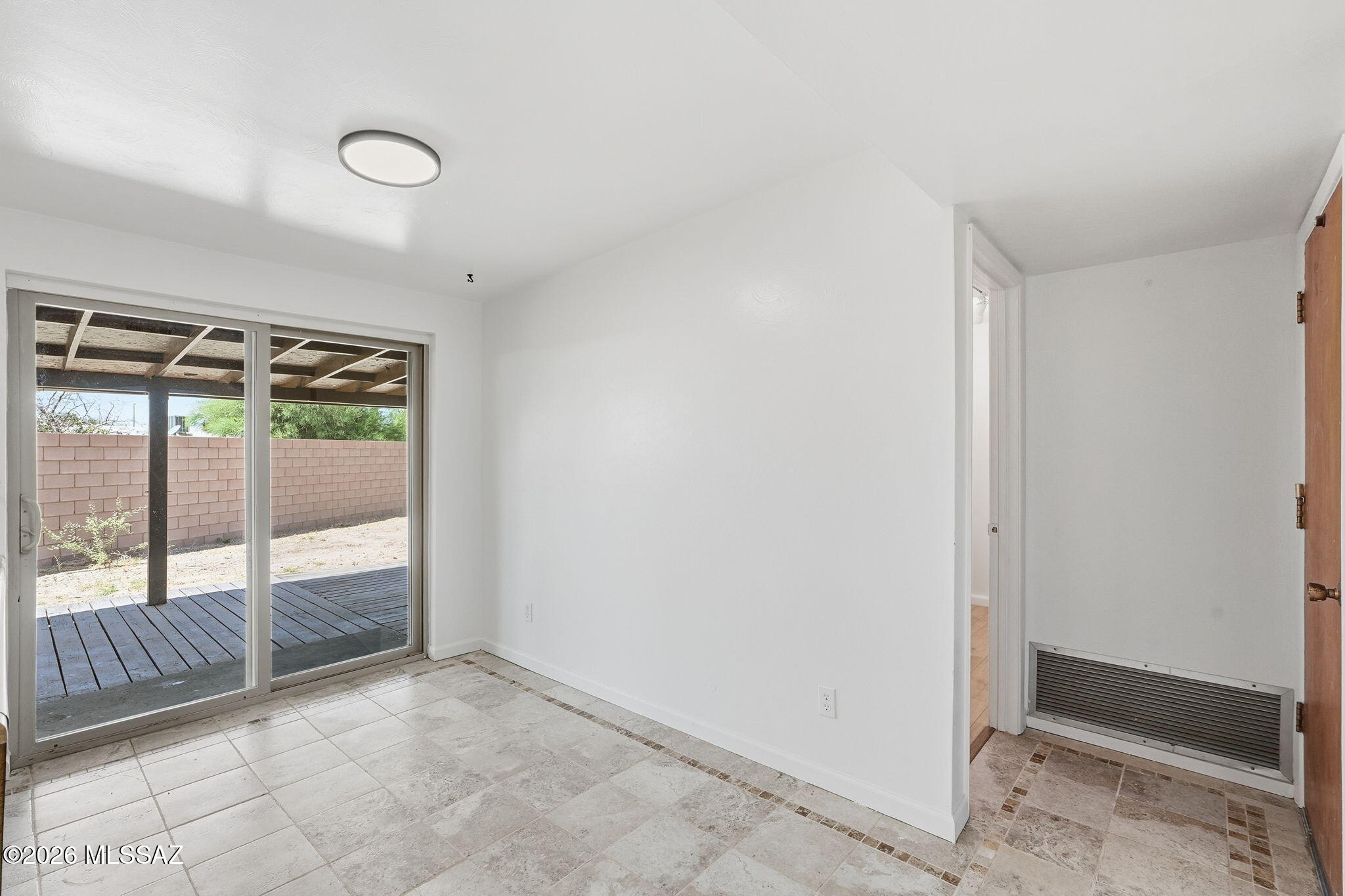 Essex Gardens East (1-44) - Residential