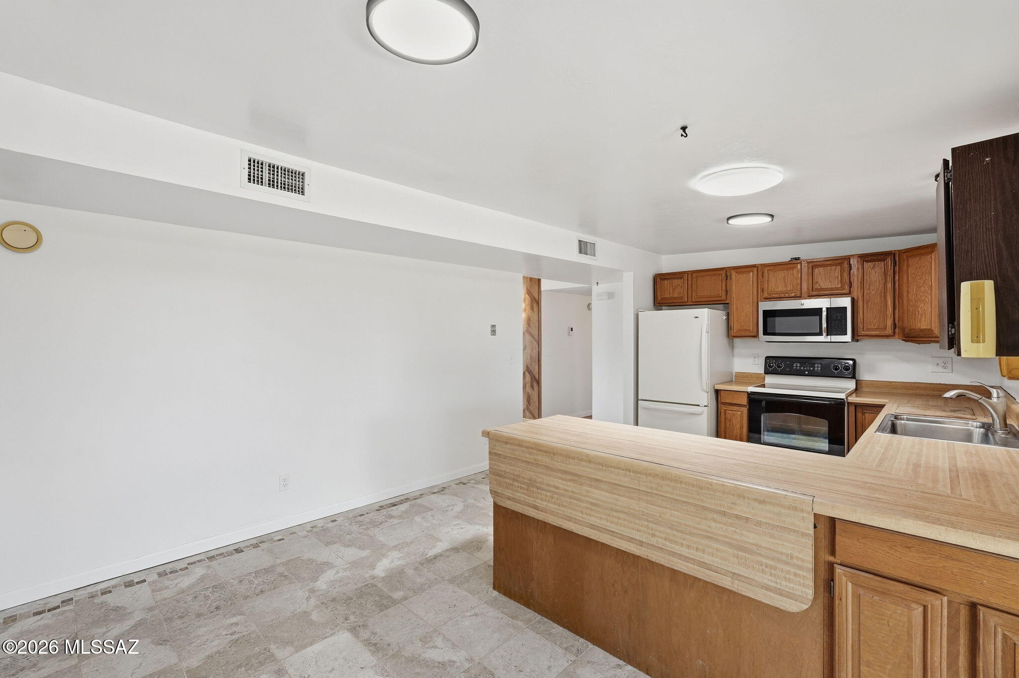 Essex Gardens East (1-44) - Residential