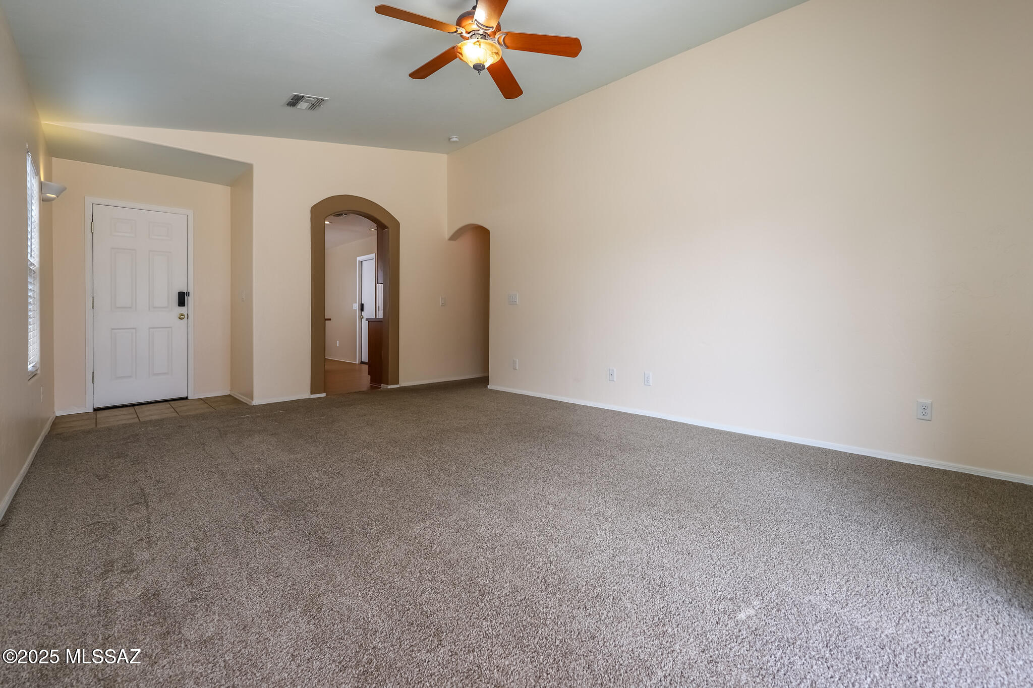 Hacienda Del Oro (1-78) - Residential Lease