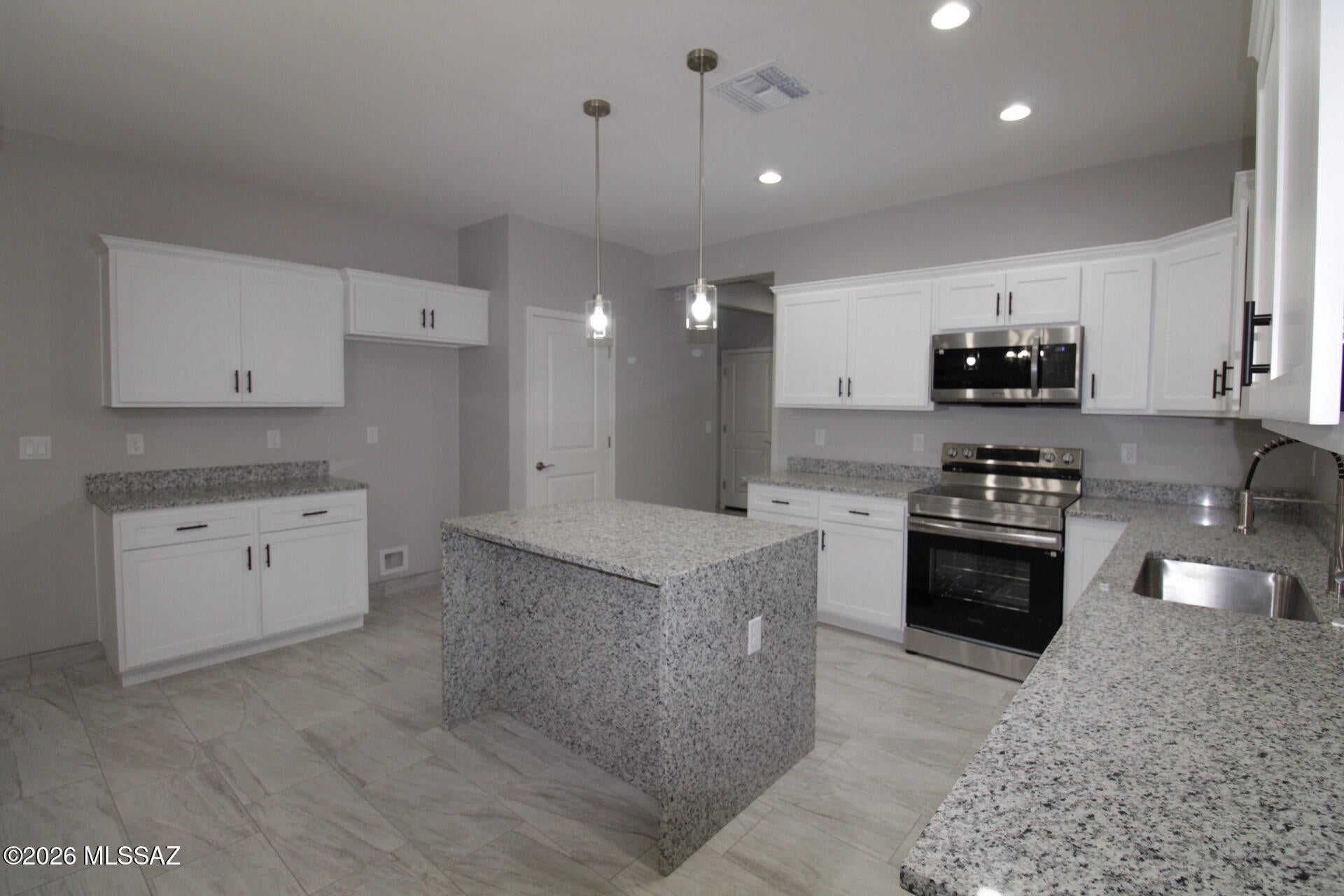 Rio Rico Villas 11 - Residential