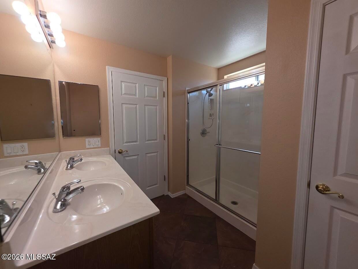 Black Horse (1-411) - Residential Lease