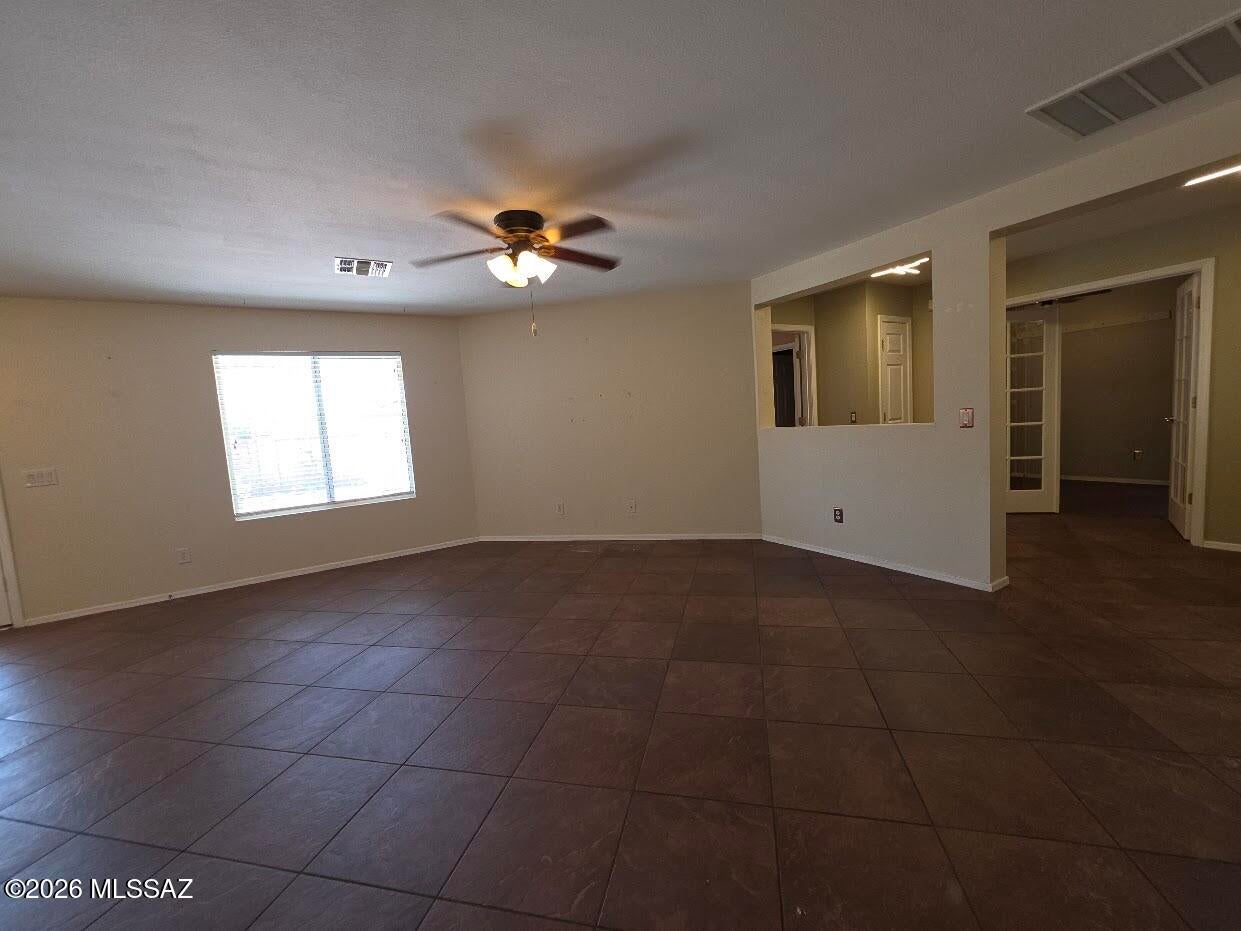 Black Horse (1-411) - Residential Lease
