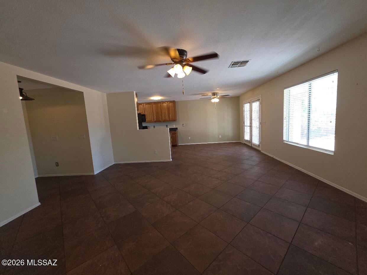 Black Horse (1-411) - Residential Lease