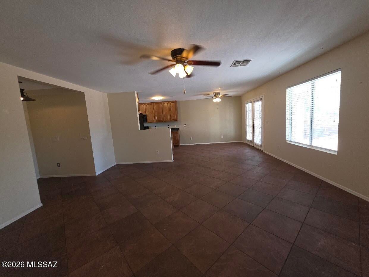 Black Horse (1-411) - Residential Lease