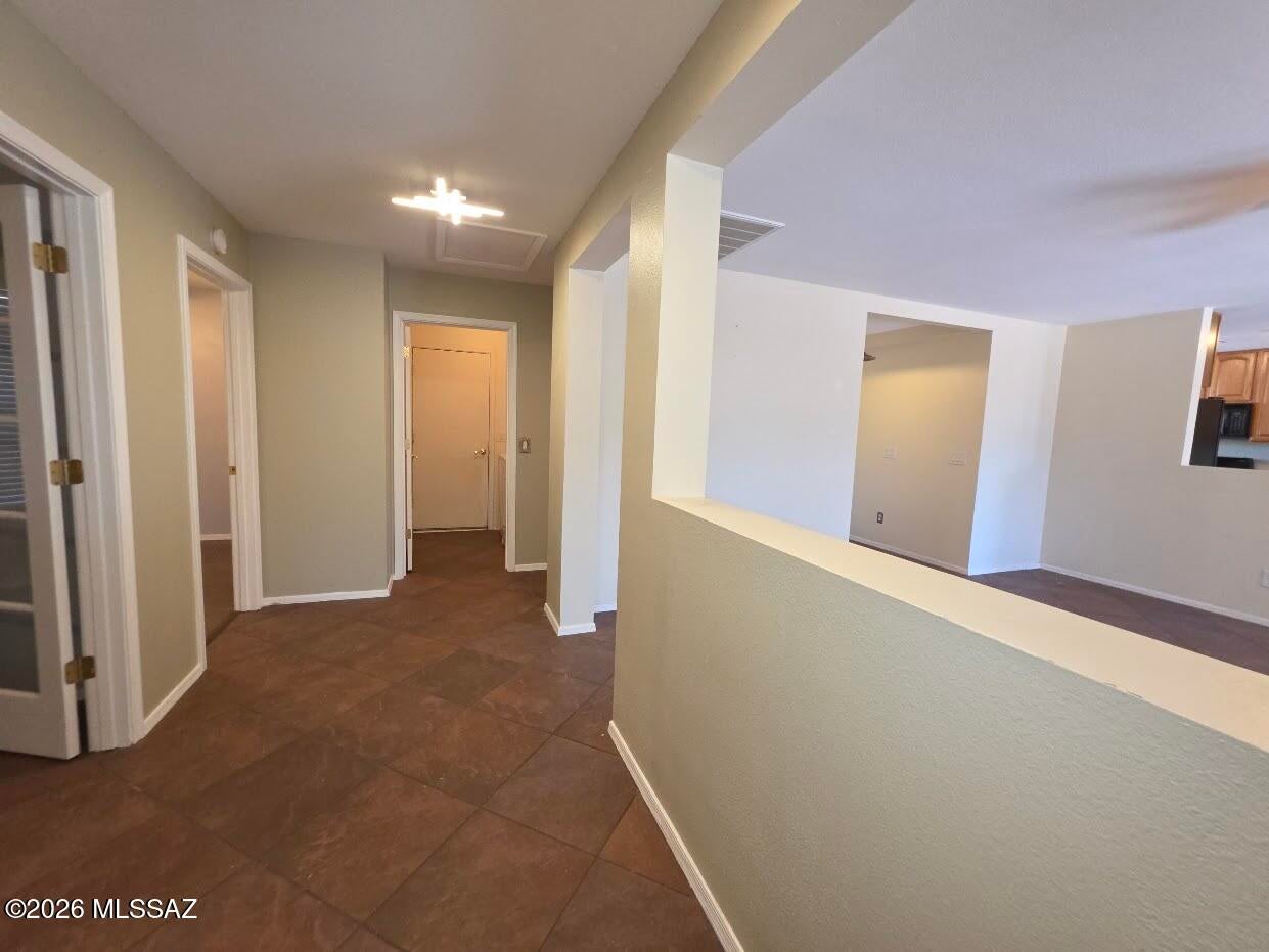 Black Horse (1-411) - Residential Lease