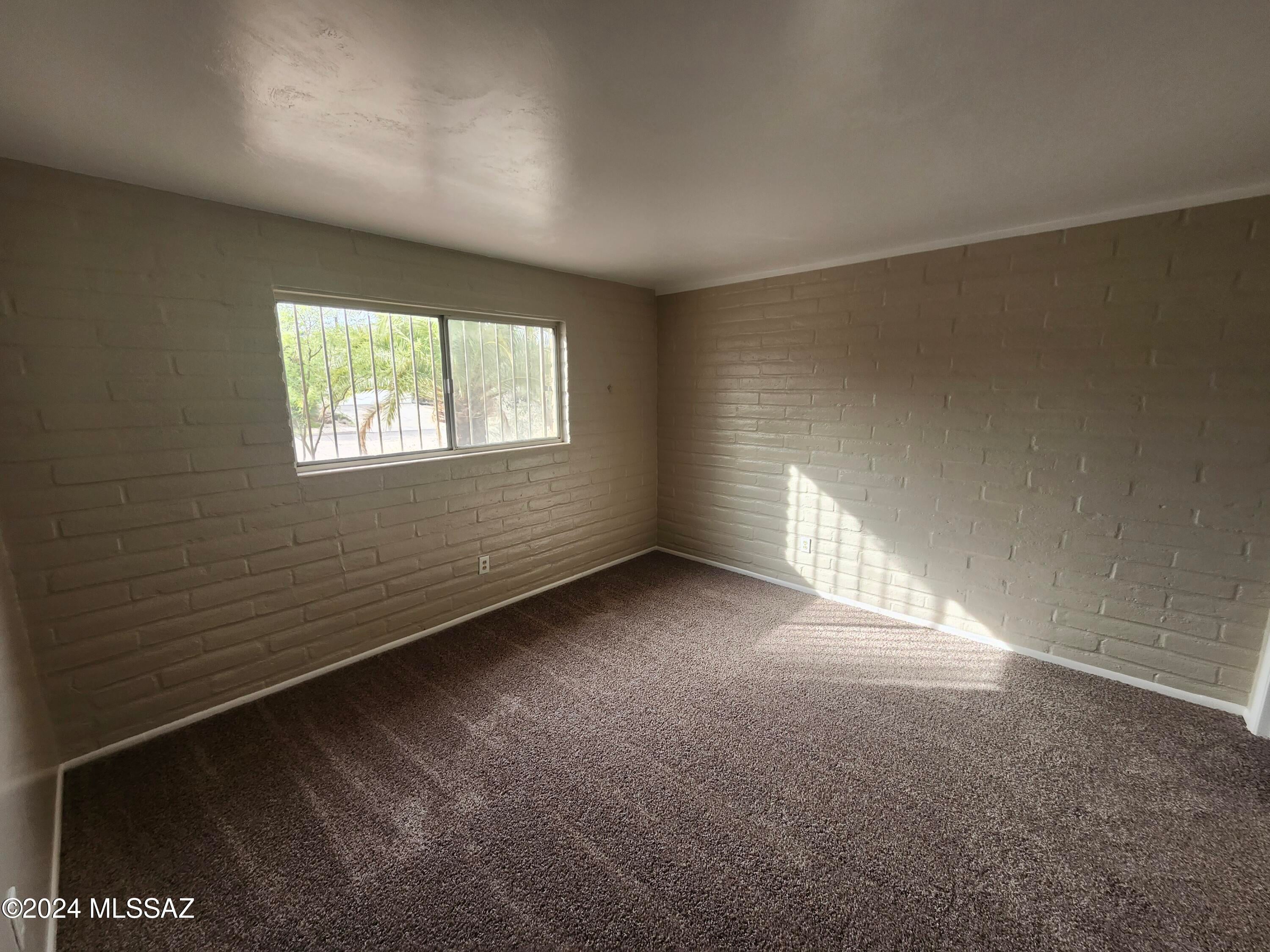El Conquistador Estates - Residential Lease