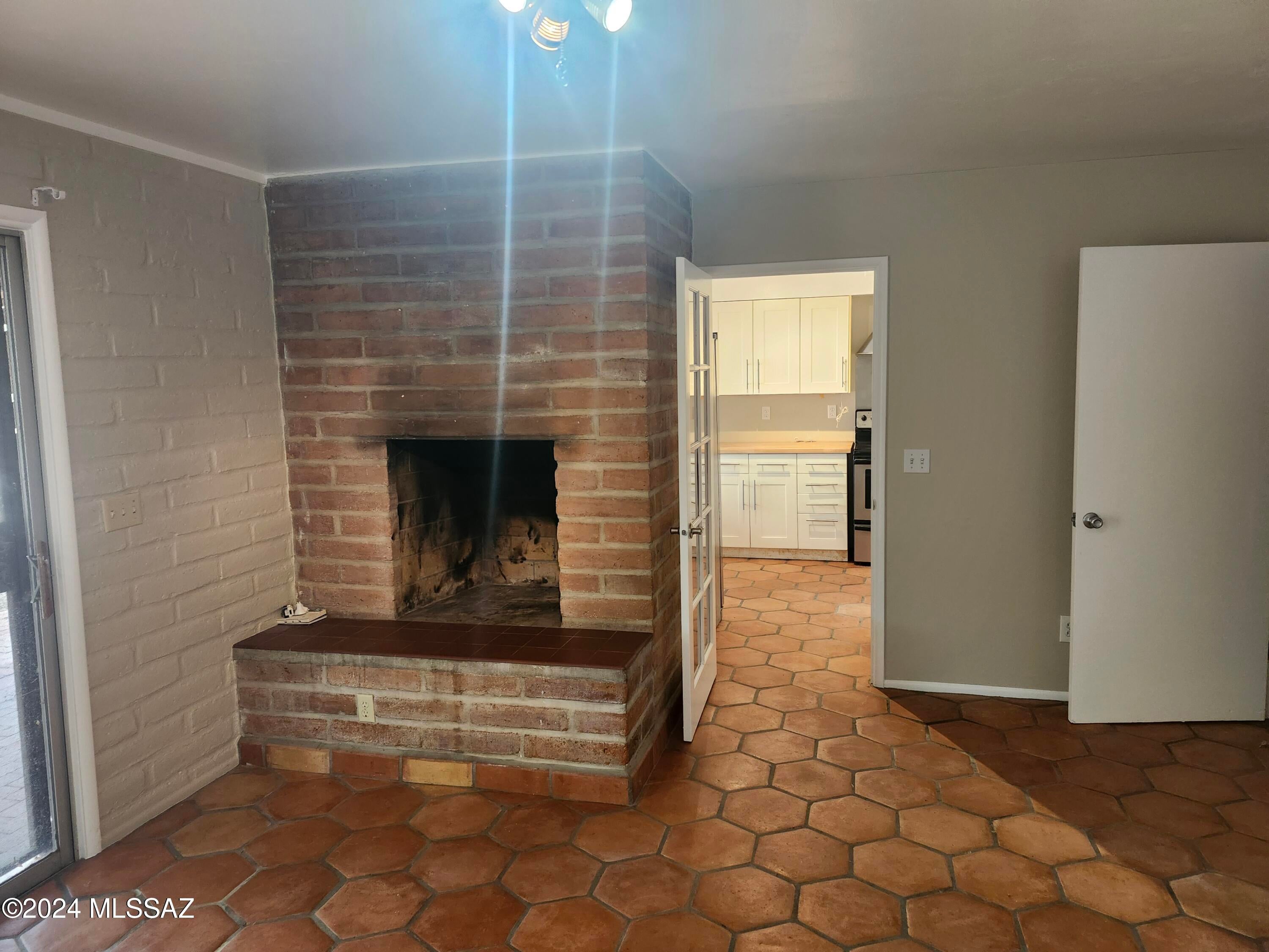 El Conquistador Estates - Residential Lease