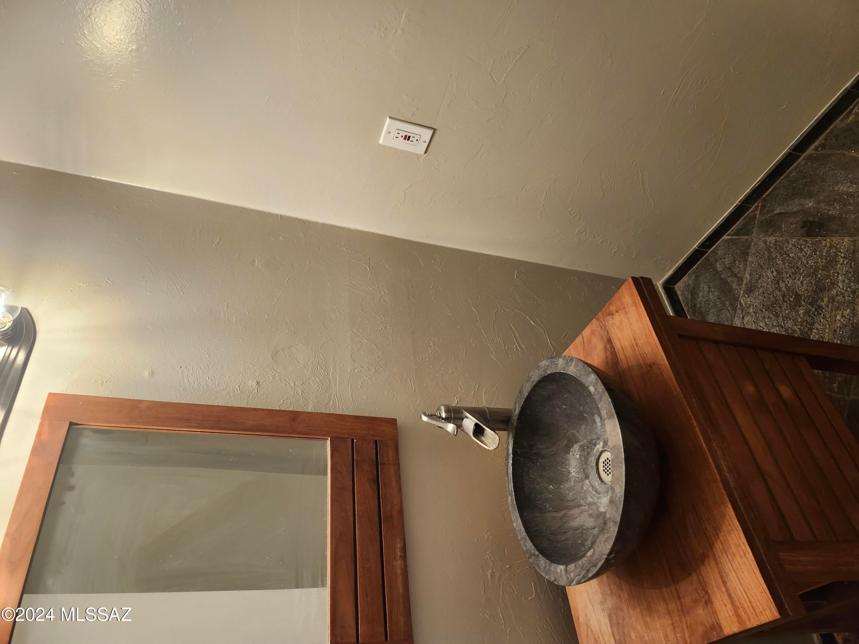 El Conquistador Estates - Residential Lease