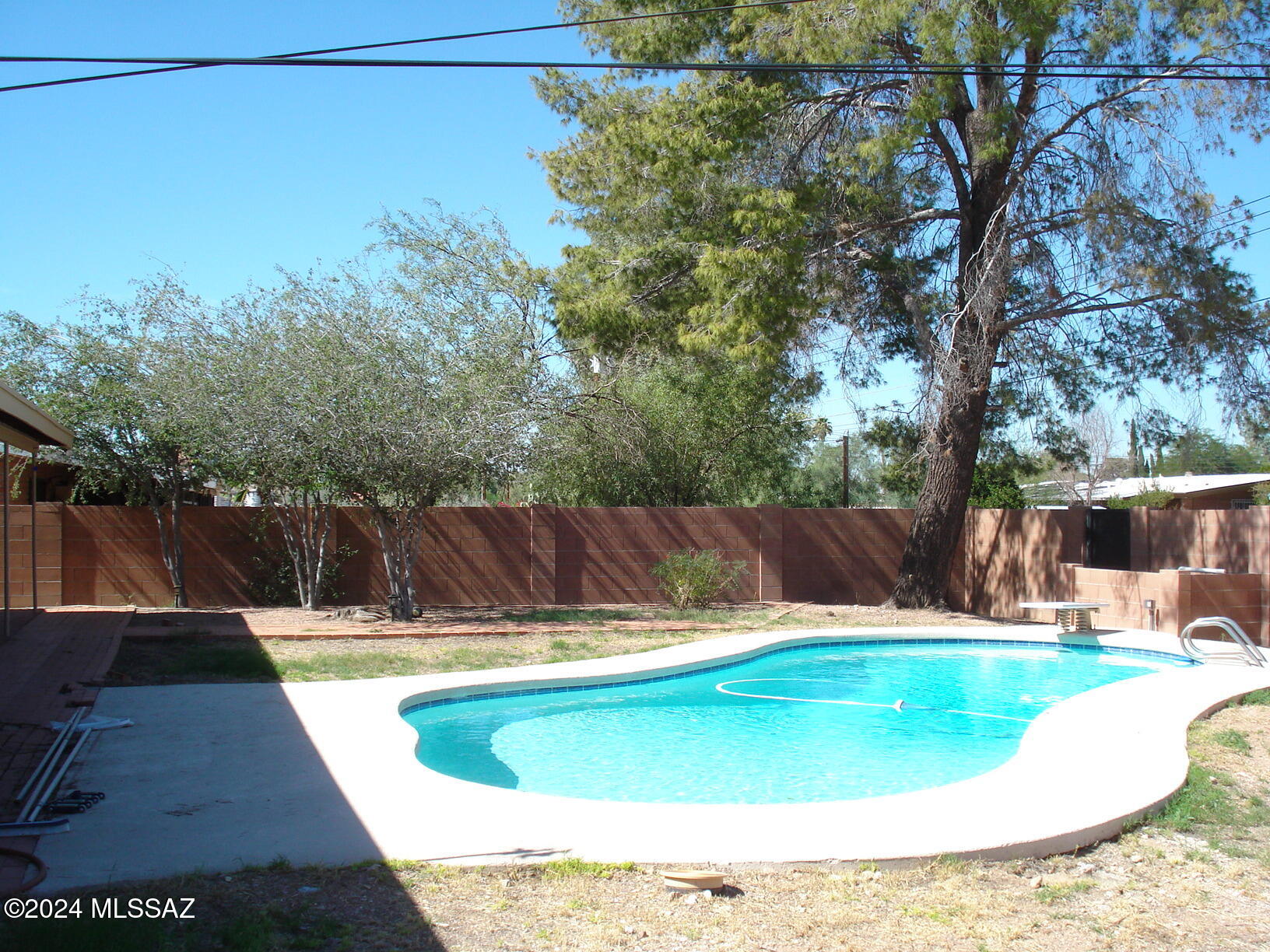 El Conquistador Estates - Residential Lease