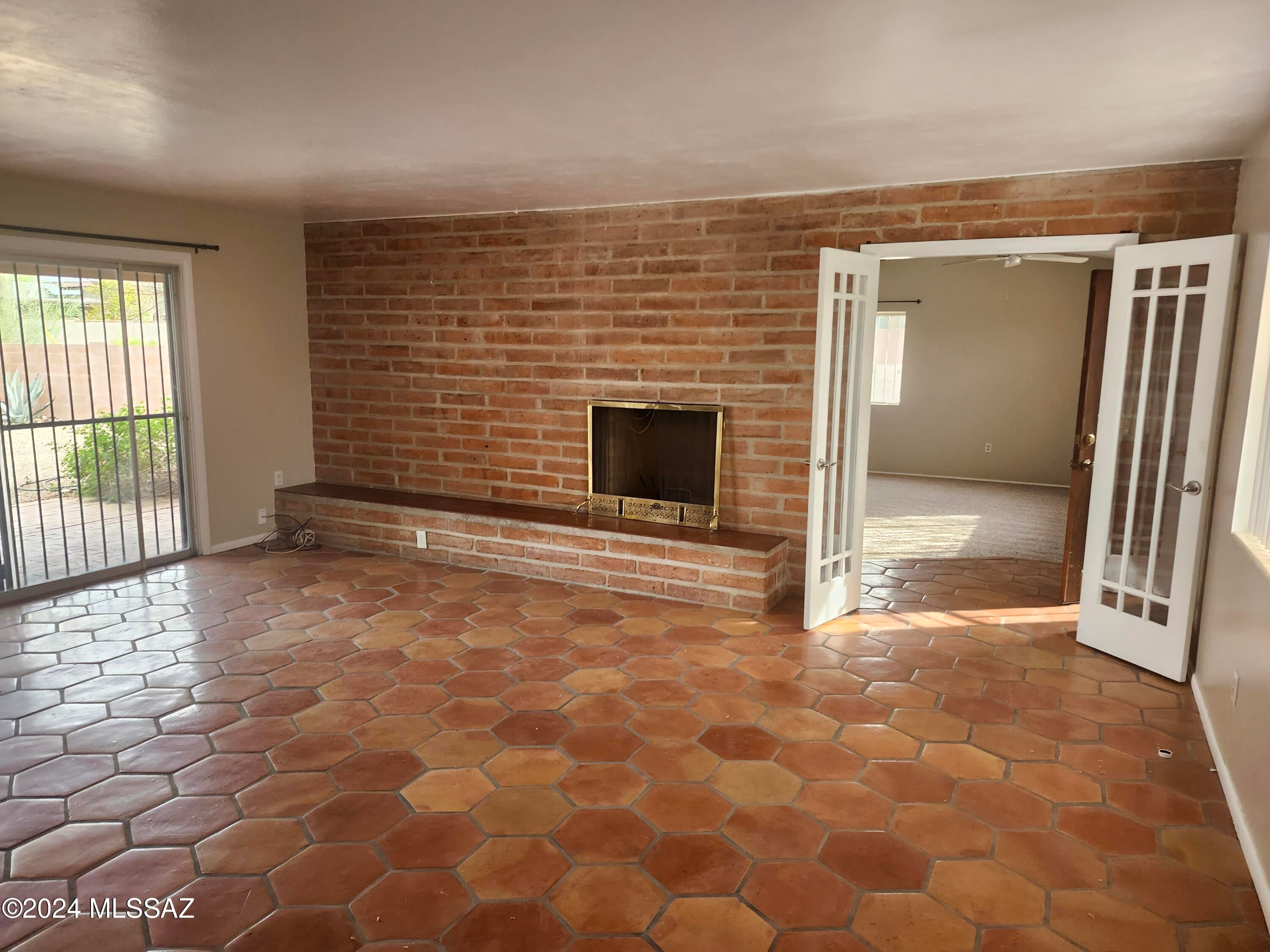 El Conquistador Estates - Residential Lease