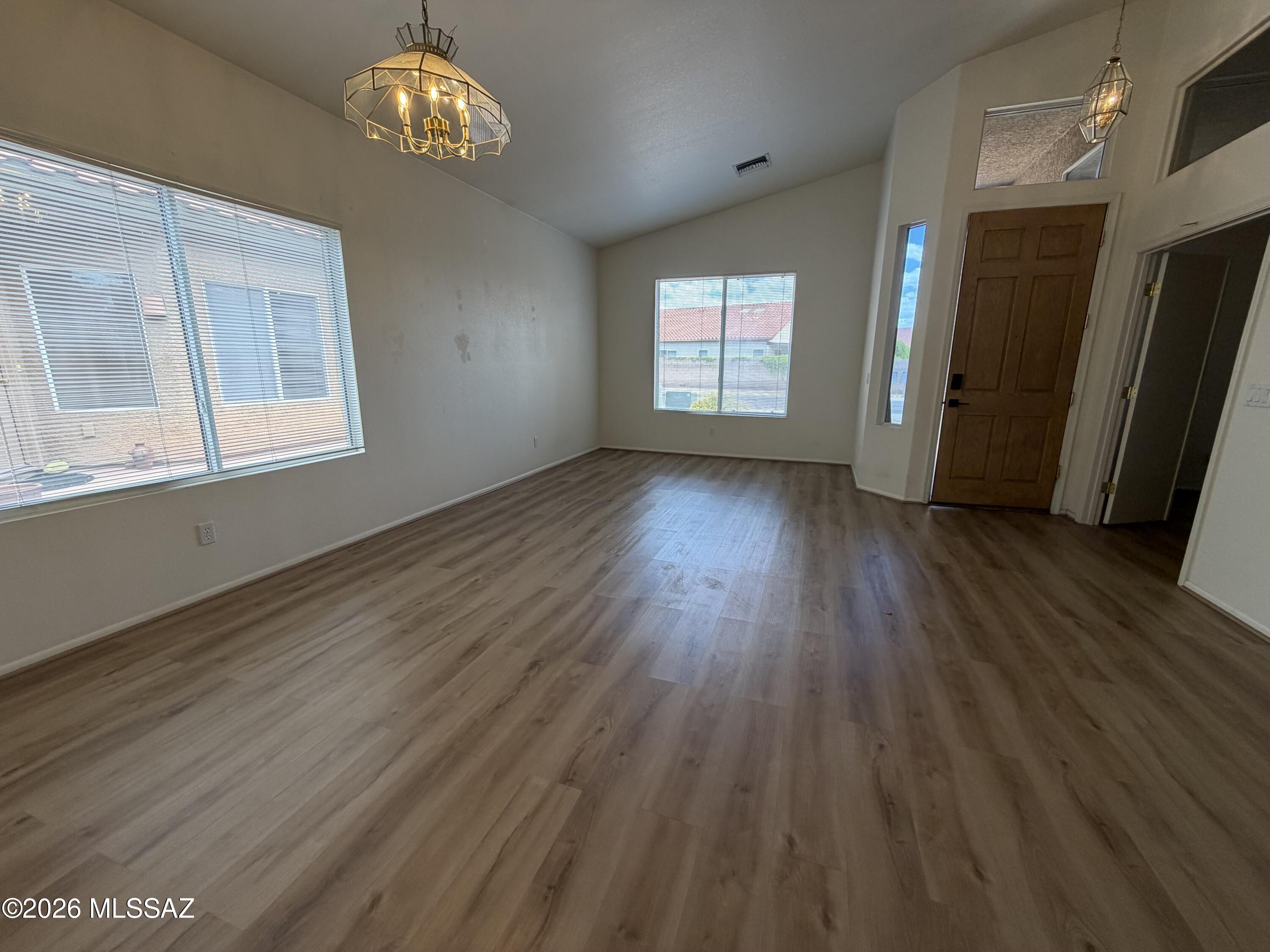 Silver Pass (1-276) - Residential Lease
