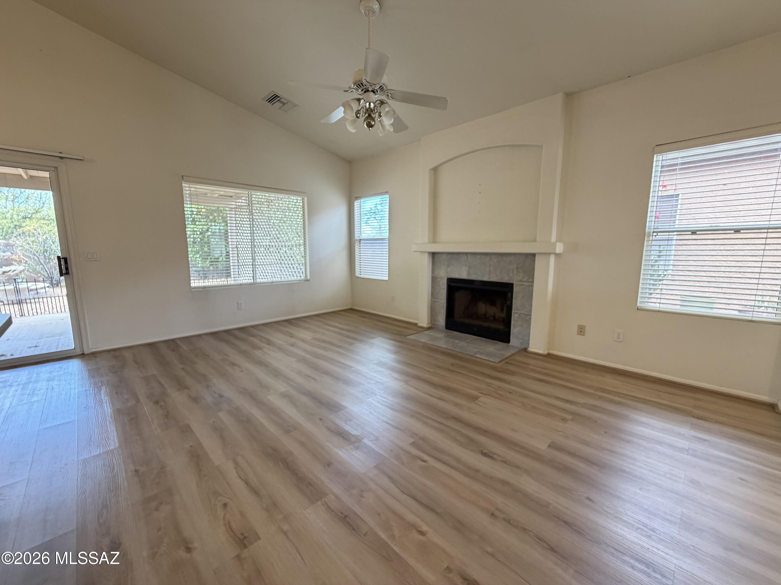 Silver Pass (1-276) - Residential Lease