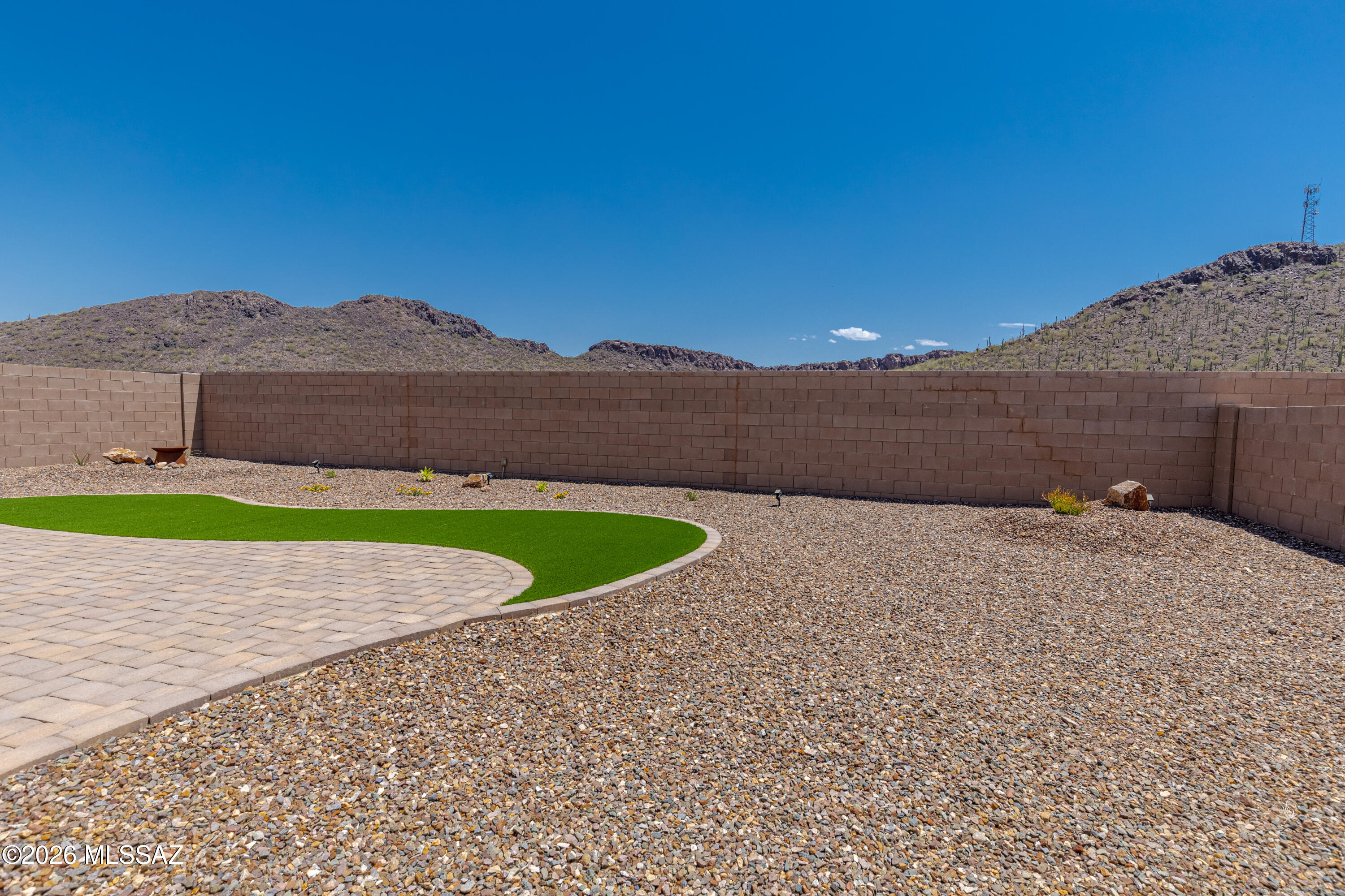 Saguaro Bloom 7B - Residential